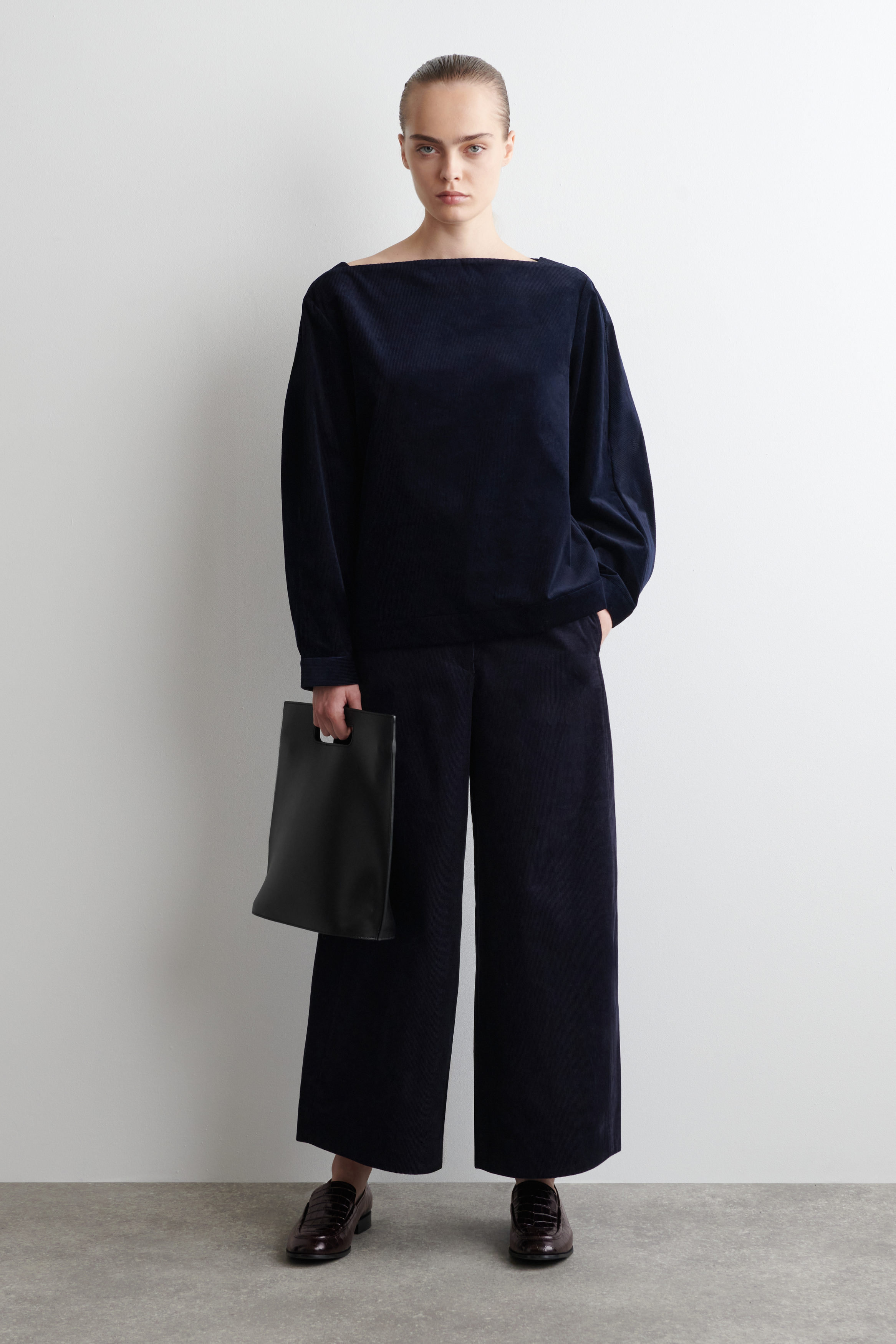 PANTALON BARREL EN VELOURS CÔTELÉ