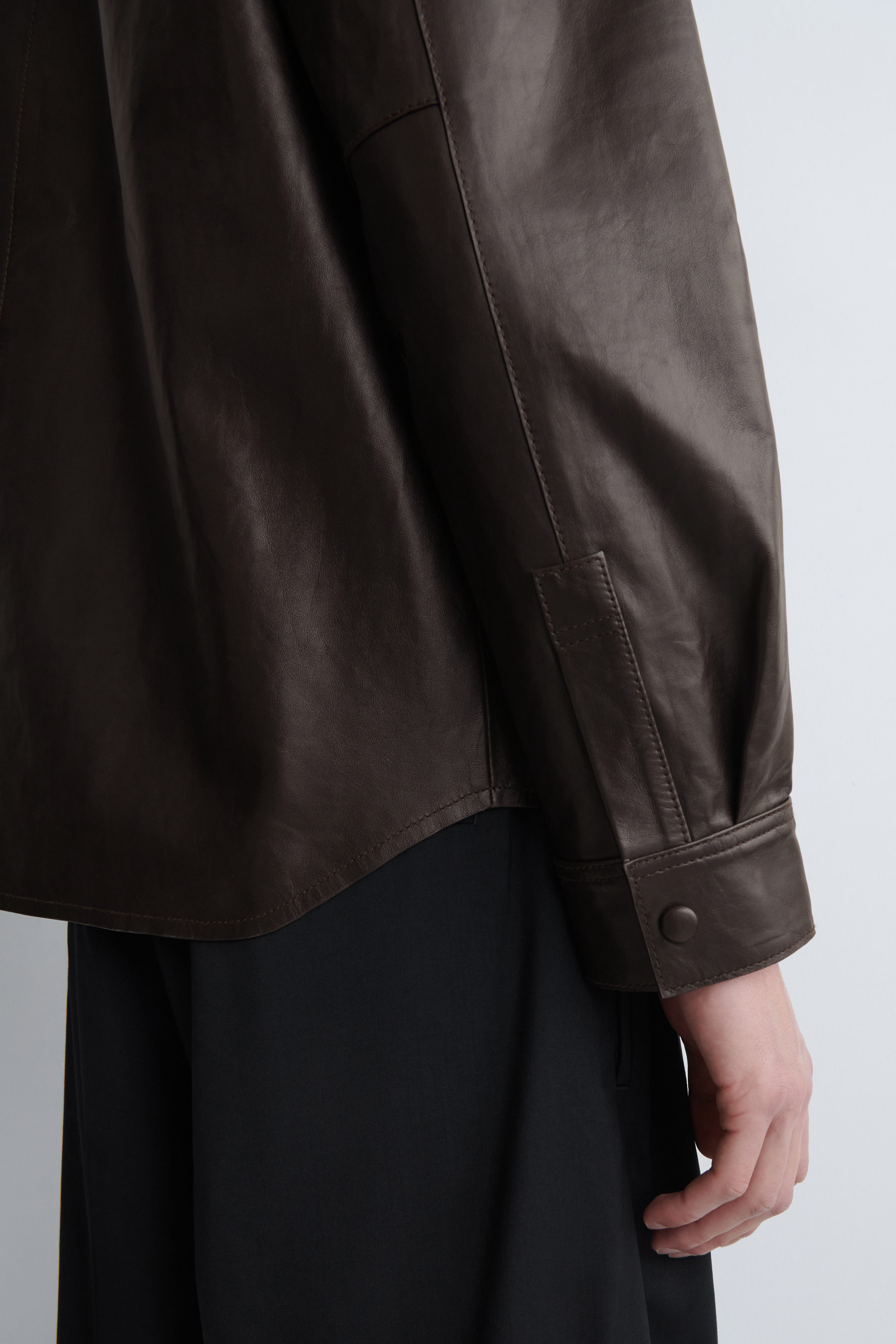 LEATHER OVERSHIRT - BROWN | COS US