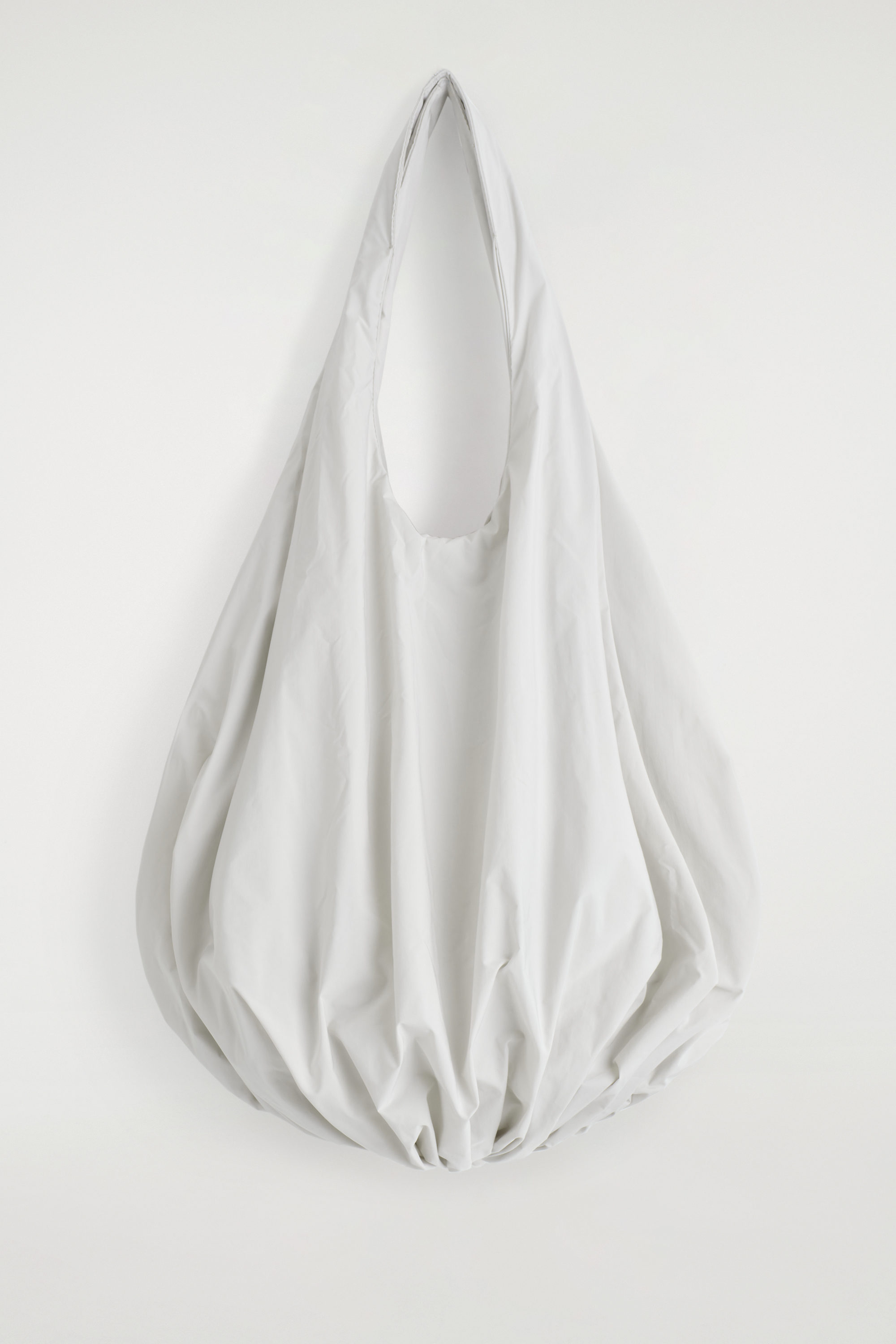 CLOUD TOTE CLOUD トートバッグ｜COS コス 公式オンラインストア