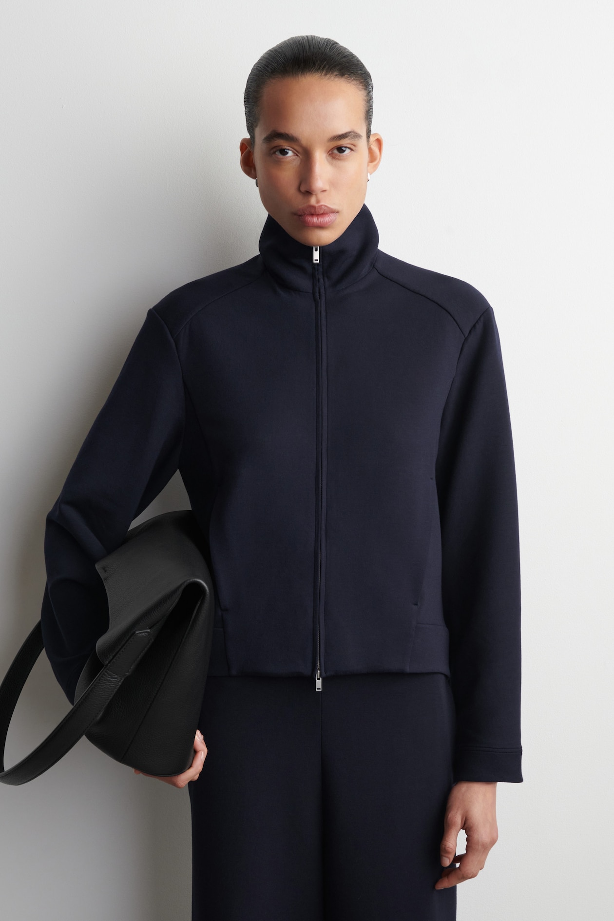 SCUBA TRACK JACKET — NAVY