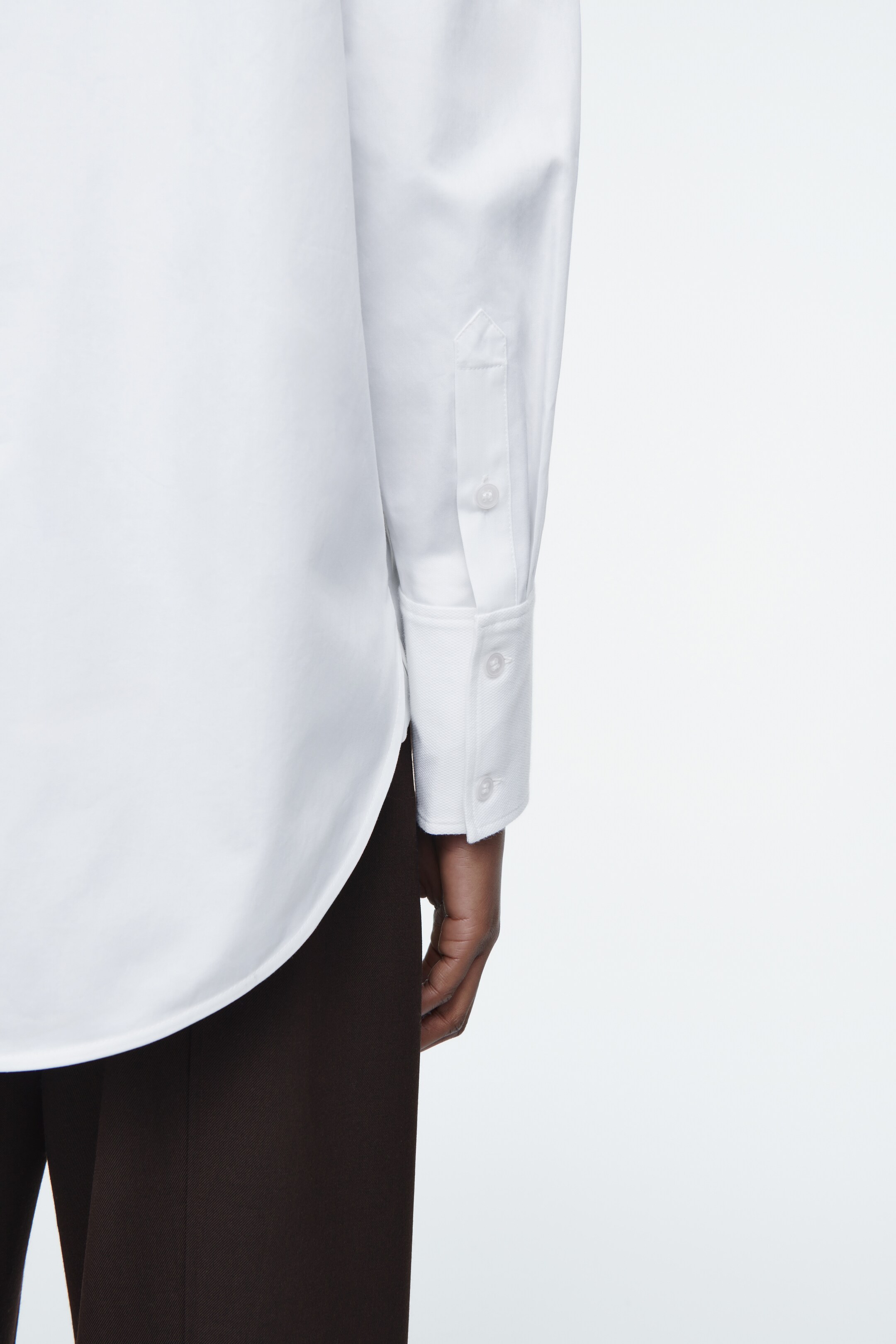 Grotere afbeelding bekijken: RELAXED COTTON TUXEDO SHIRT - WHITE - DAMES | H&M NL 3