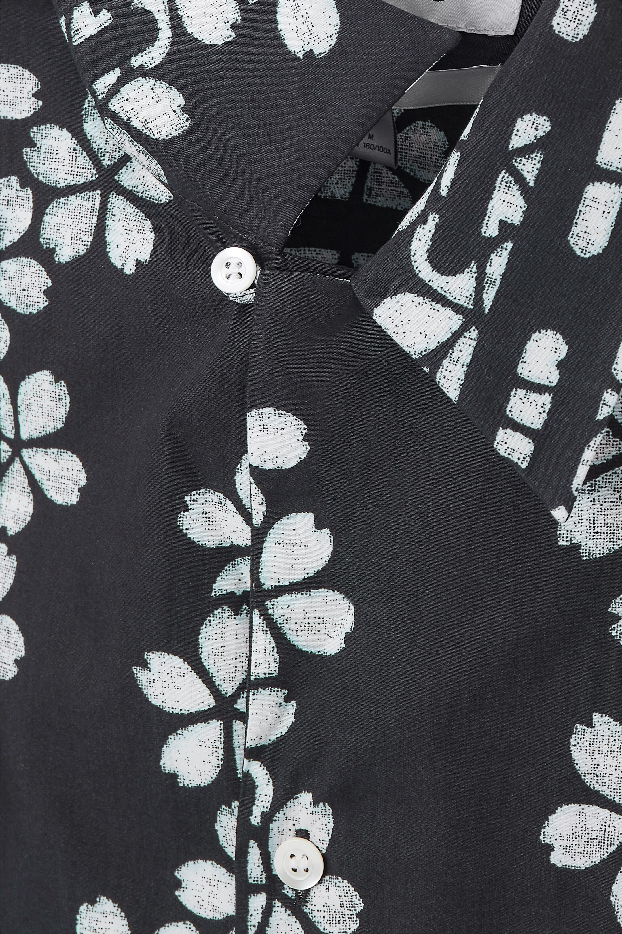 View larger image: RELAXED FLORAL-PRINT COTTON SHORT-SLEEVED SHIRT - BLACK / FLORAL - Men | H&M GB 3
