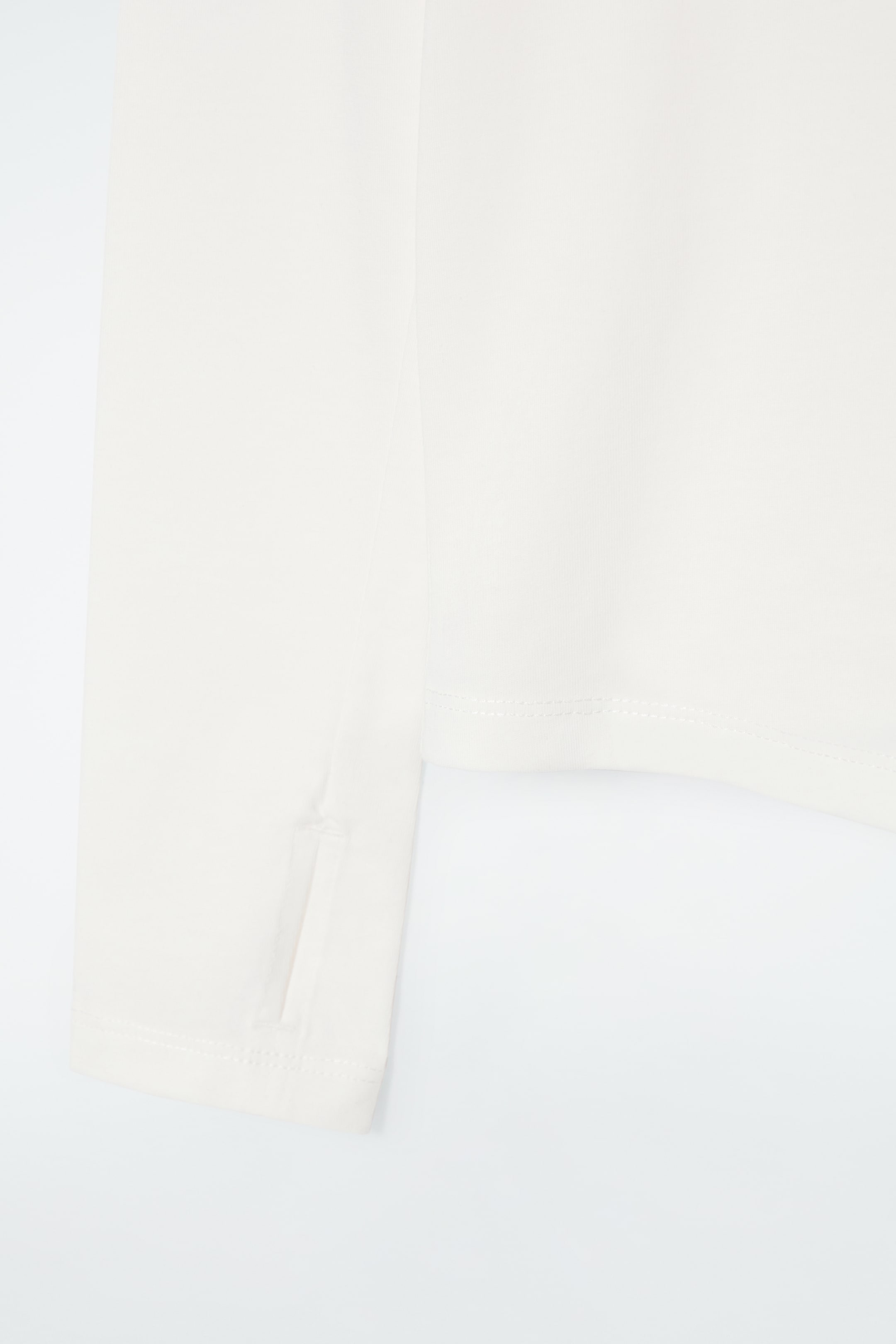 Größeres Bild ansehen: SCHMALES LEICHTES LANGARMSHIRT - Weiß - Ladies | H&M DE 6