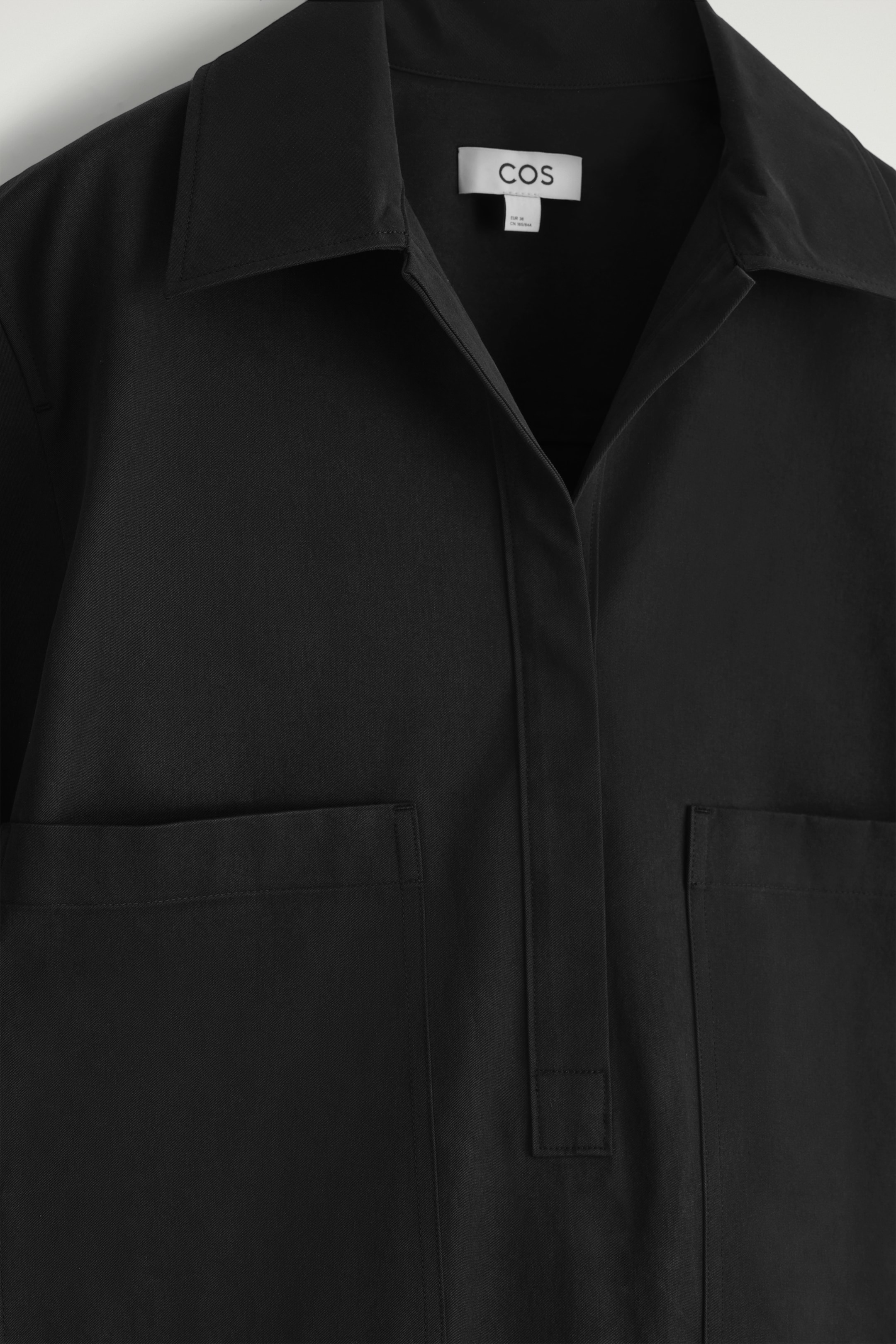 Ingrandisci l'immagine: UTILITY MINI SHIRT DRESS - BLACK - DONNA | H&M CH 7