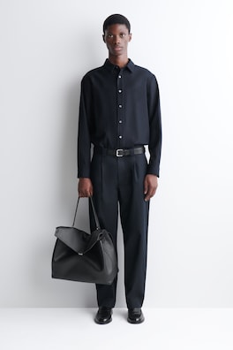 TRULLO OVERSIZED FLAP BAG - LEATHER — BLACK 4