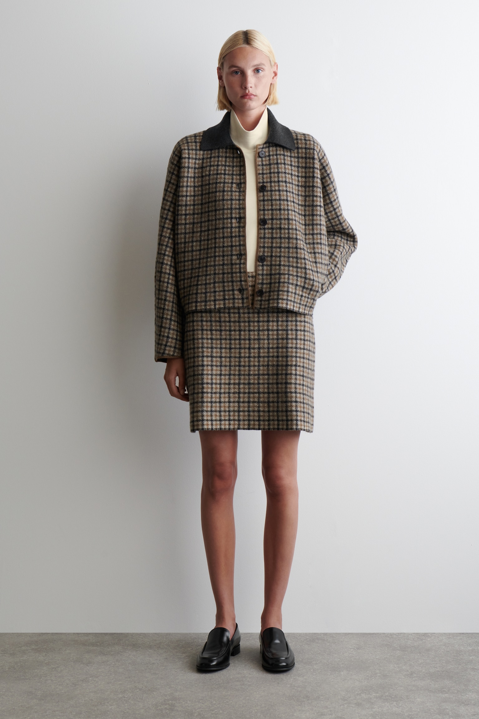 MERINO WOOL MINI SKIRT - BEIGE / CHECKED