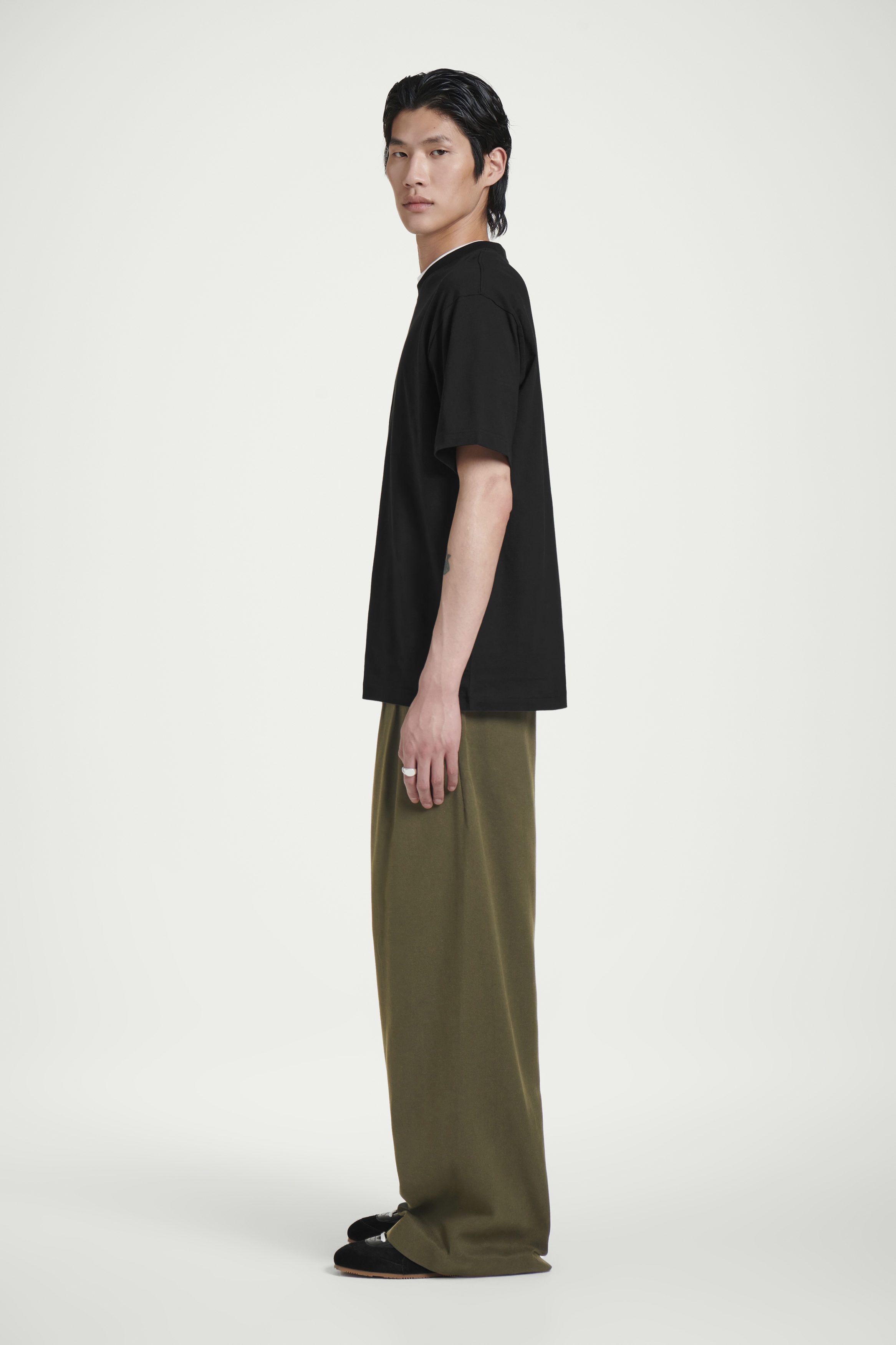 Tシャツ・カットソー DAKS Soft two-tone calfskin black long wallet DBWA5E705BK 19ページ目)全商品｜DAKS（ダックス）公式オンラインショップ