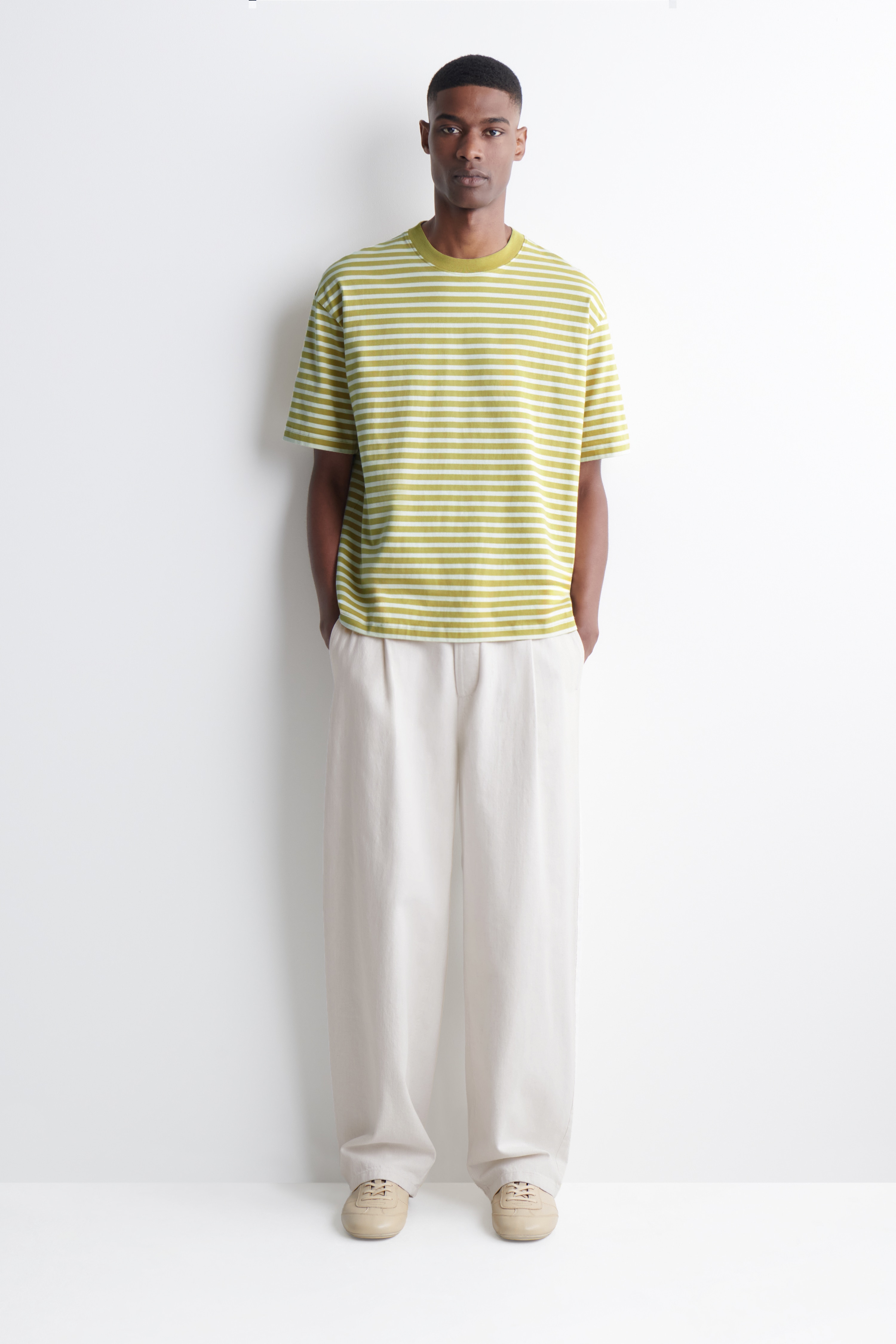 RELAXED LIGHTWEIGHT COTTON T-SHIRT