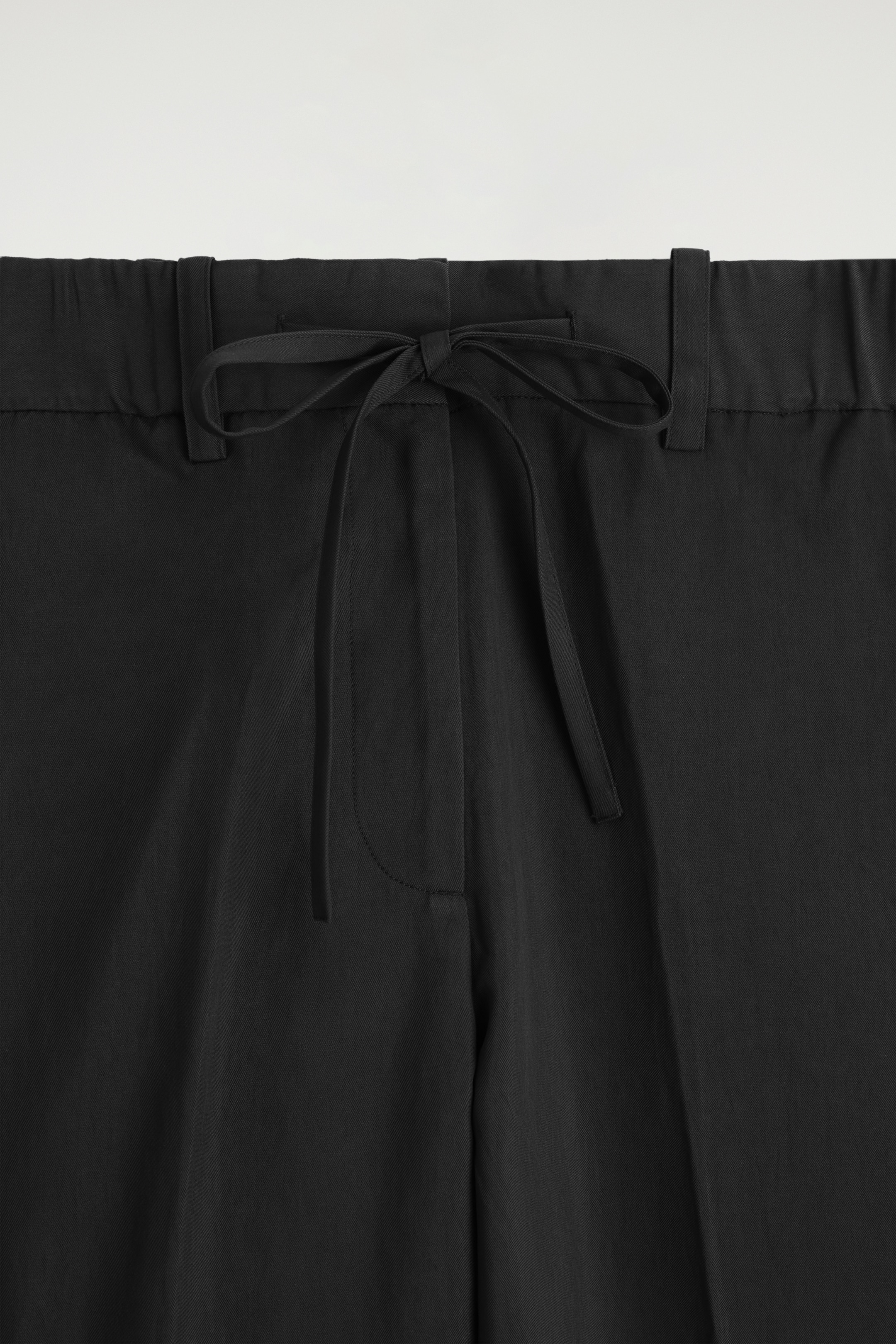 Agrandir l'image: PANTALON FLUIDE À TAILLE AJUSTABLE - NOIR - FEMME | H&M FR 6