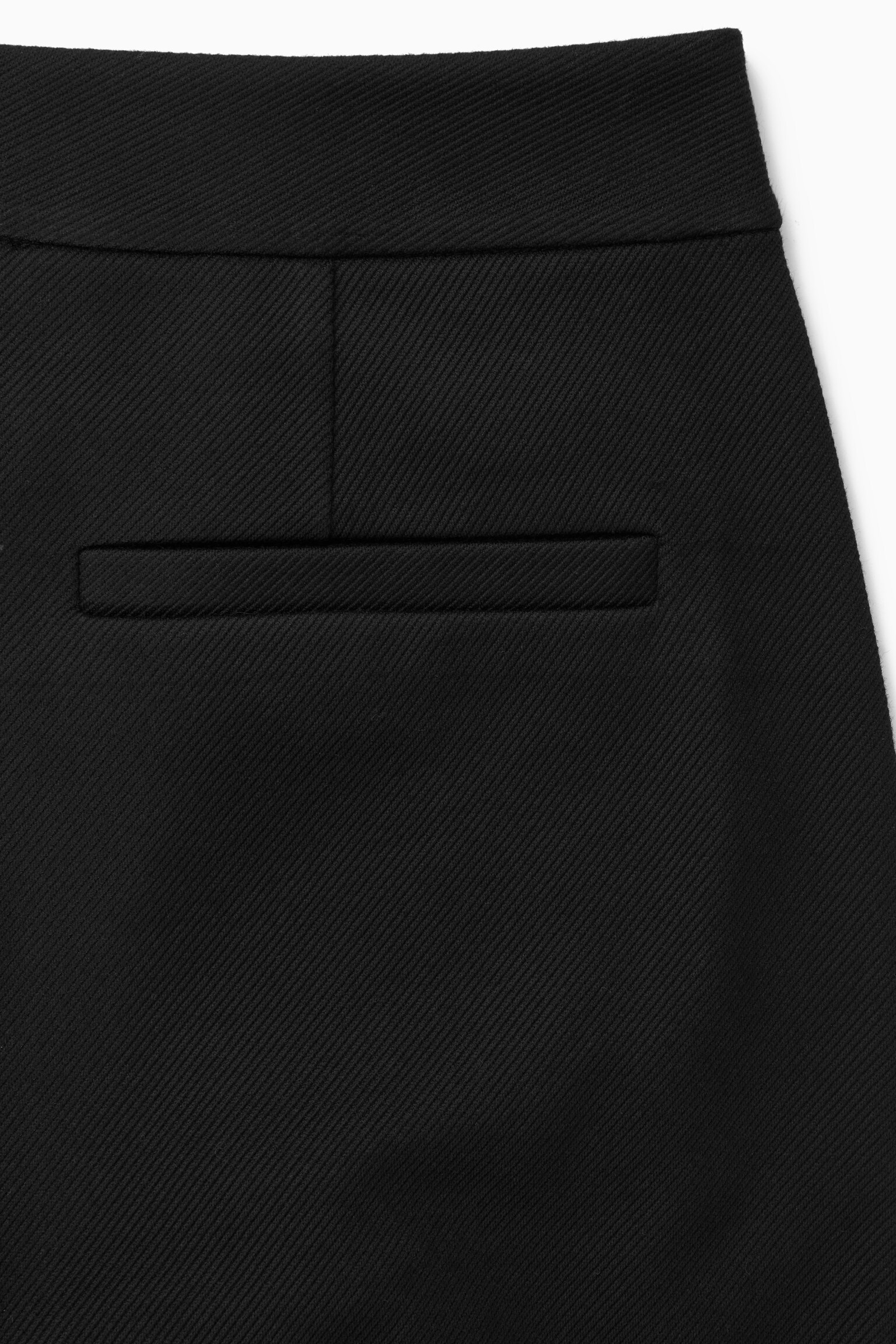 SLIM HIGH-WAISTED PINTUCKED TROUSERS - BLACK - 3