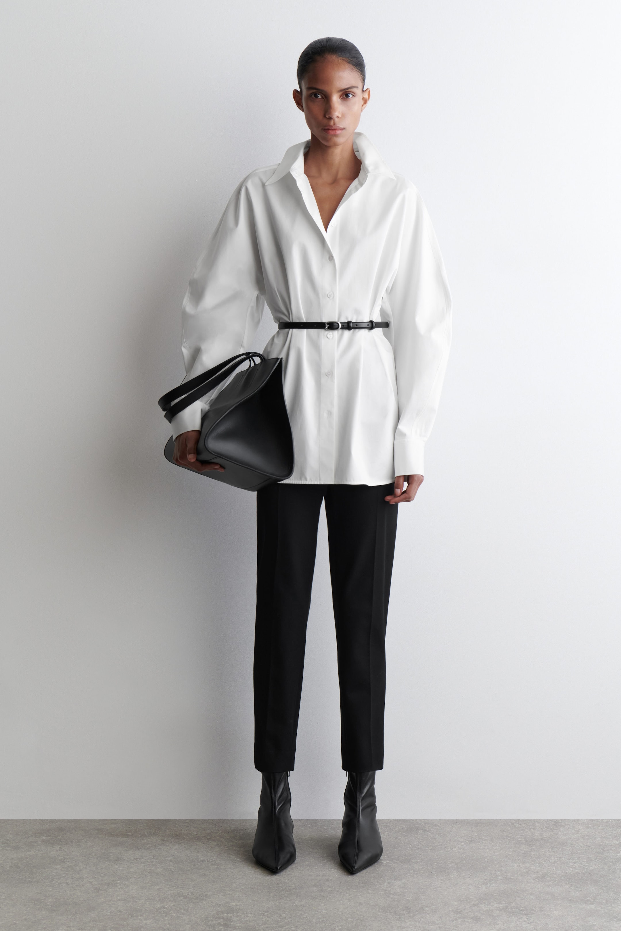 SLIM-LEG CROPPED PANTS