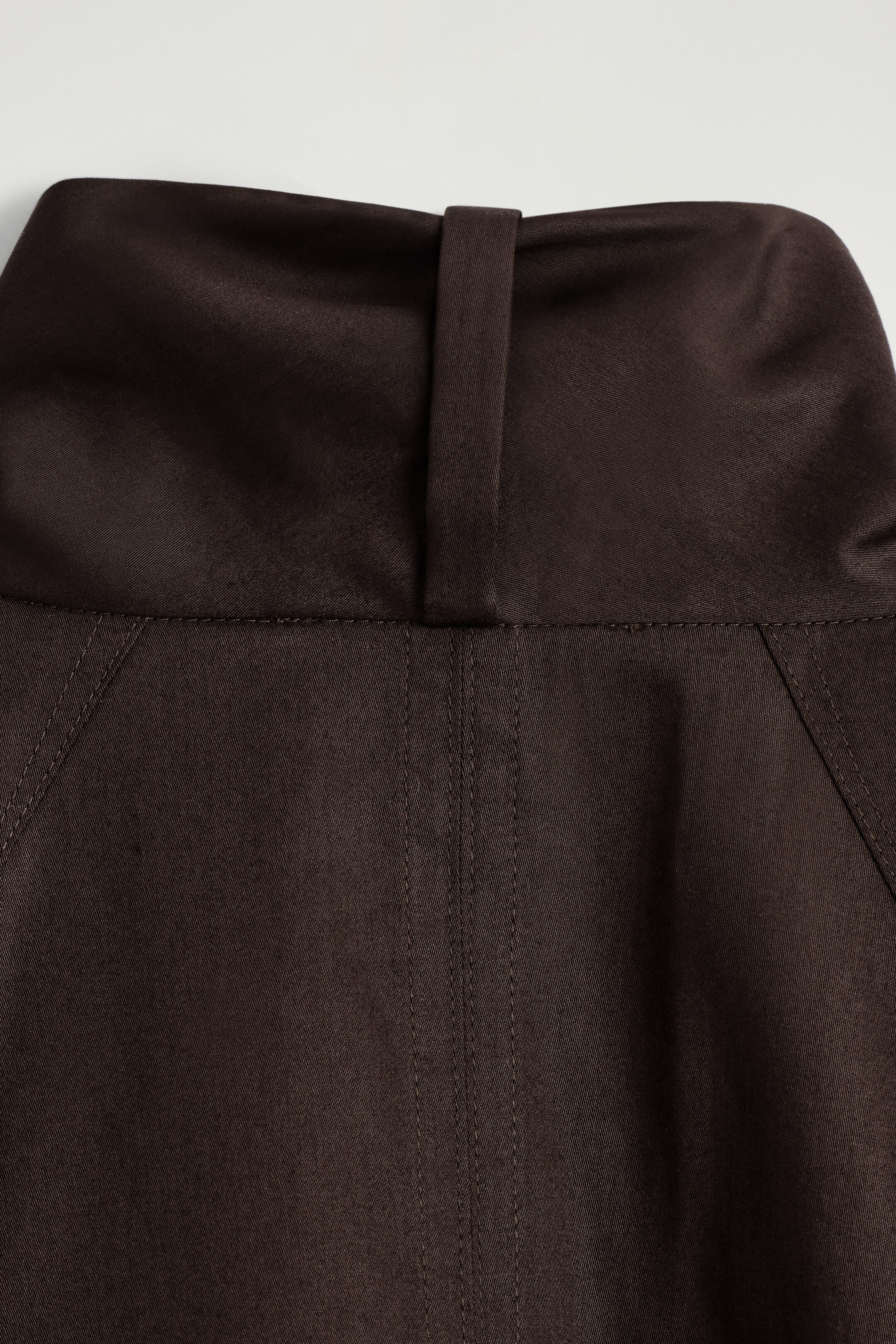 Visualizza immagine più grande: BLUSA IN COTONE CON COLLO A SCIALLE - MARRONE SCURO - DONNA | H&M IT 7