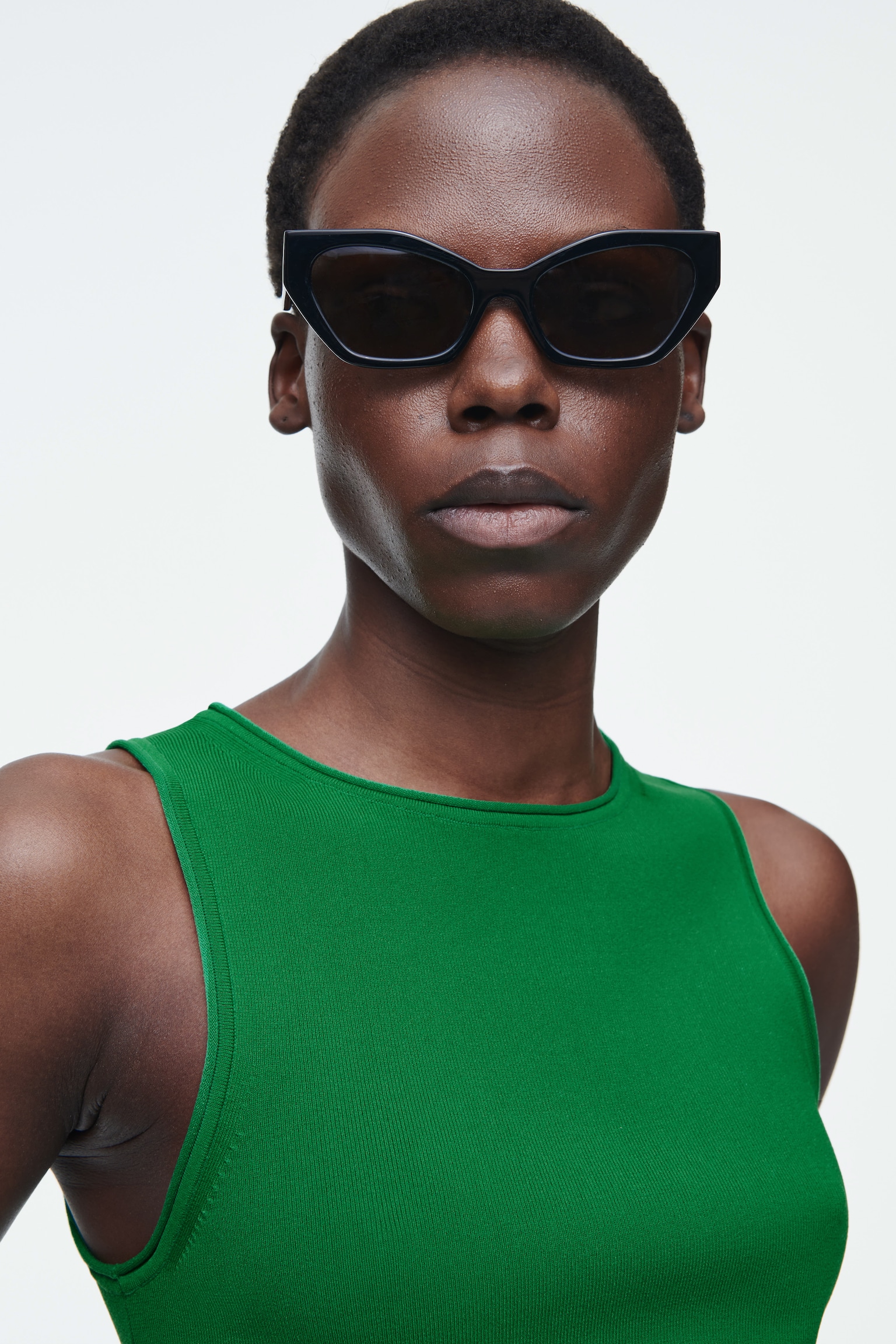 TOP DE TIRANTES DE PUNTO TUBULAR - VERDE/NEGRO/MARFIL - 4