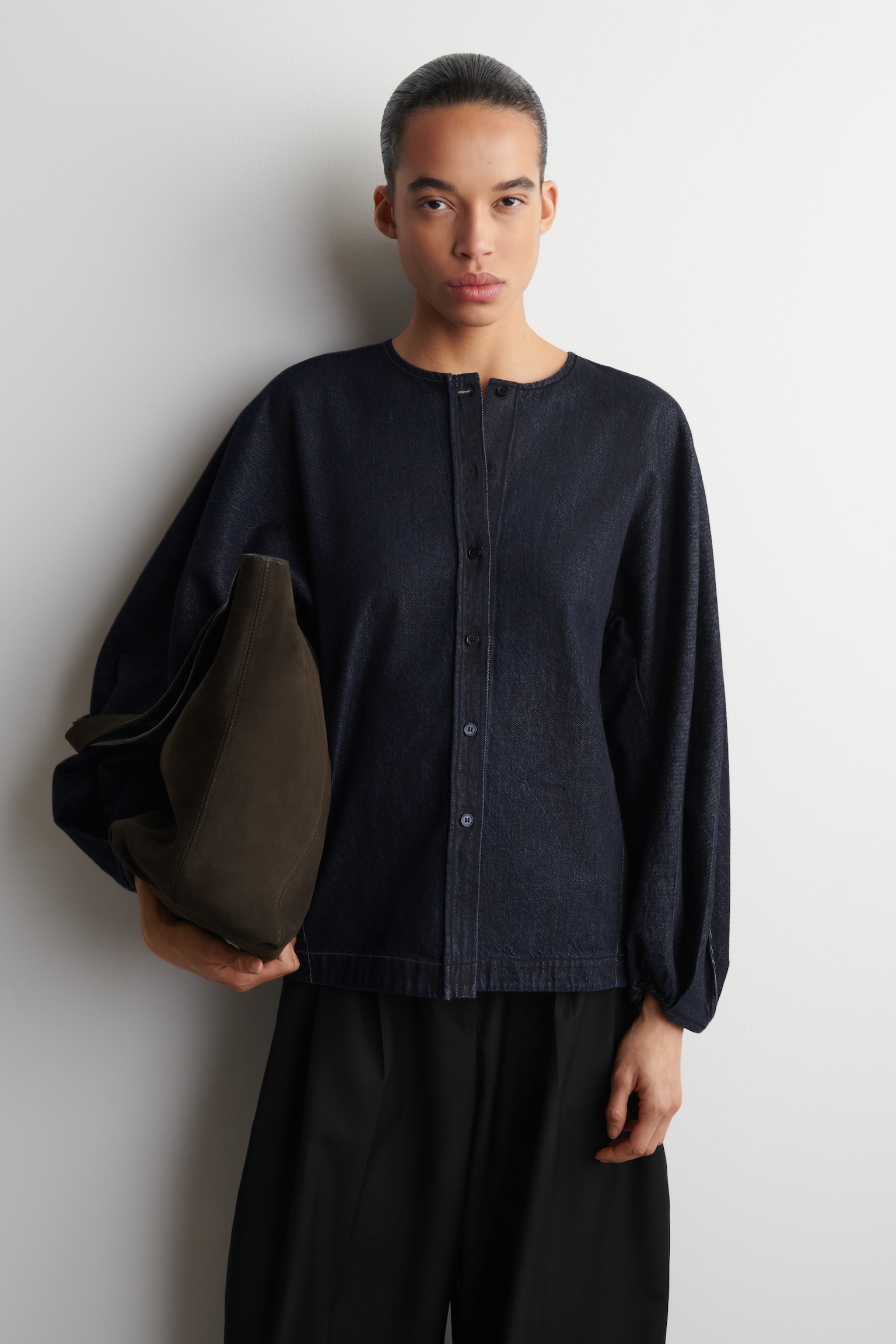 TOP IN DENIM DALLA LINEA ARROTONDATA - INDACO - 1