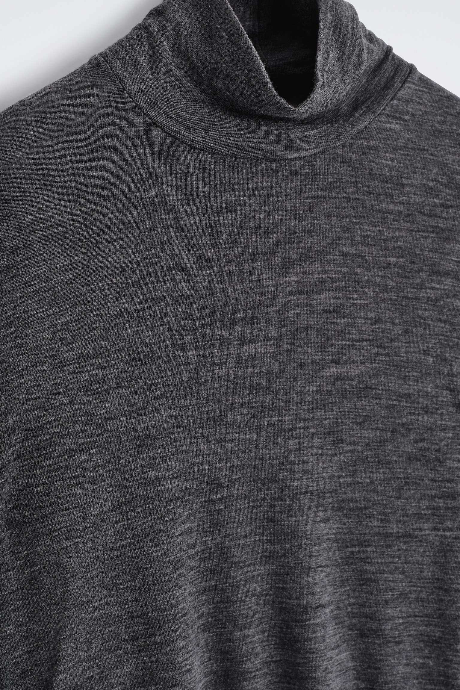 JERSEY FINO DE LANA SLIM FIT - GRIS OSCURO/MARRÓN OSCURO/NEGRO - 7