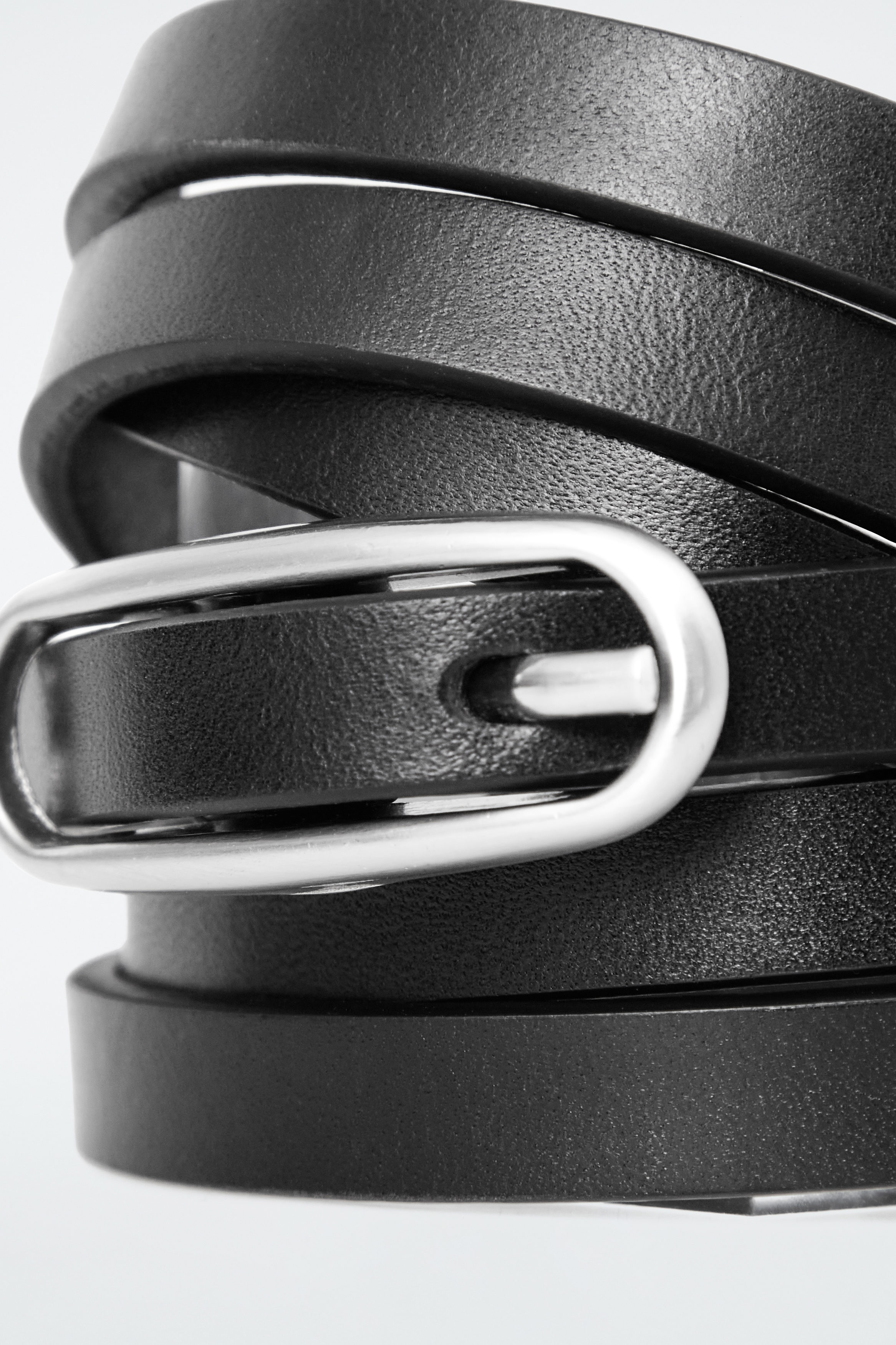 DOUBLE-WRAP LEATHER BELT - BLACK | COS