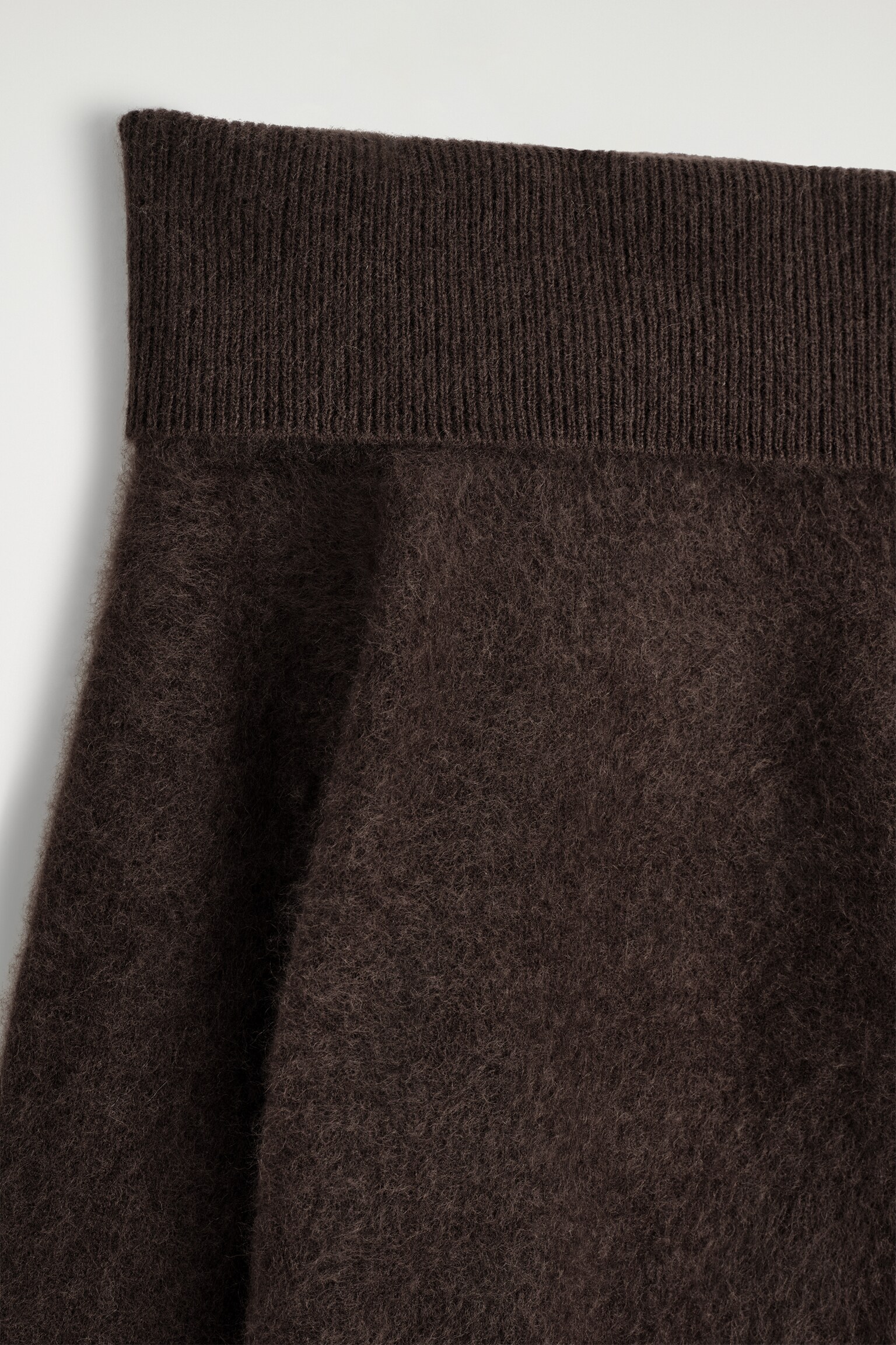 OFF-THE-SHOULDER MERINO WOOL JUMPER - DARK BROWN/GREY - 5