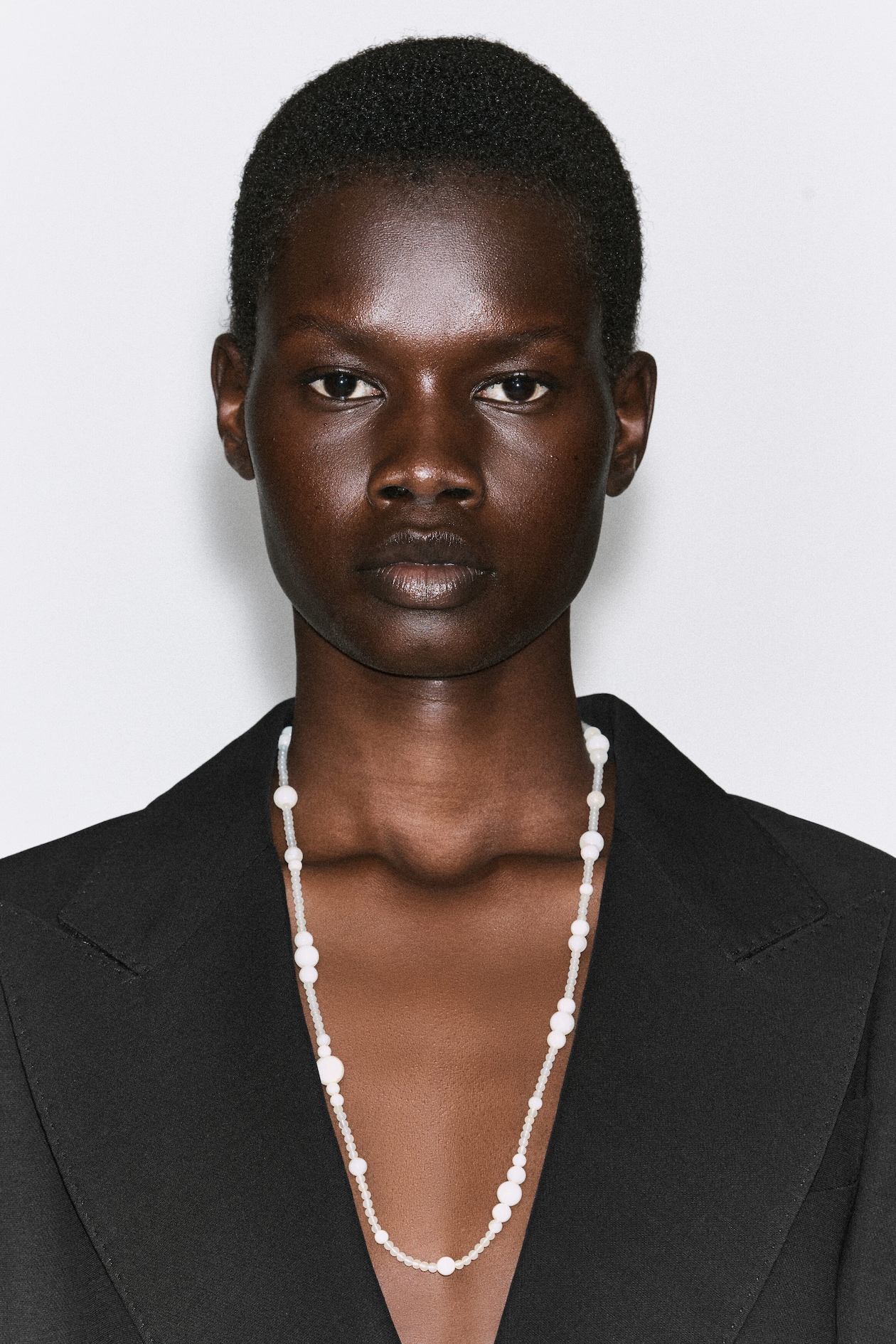 BEADED JADE NECKLACE — OFF-WHITE