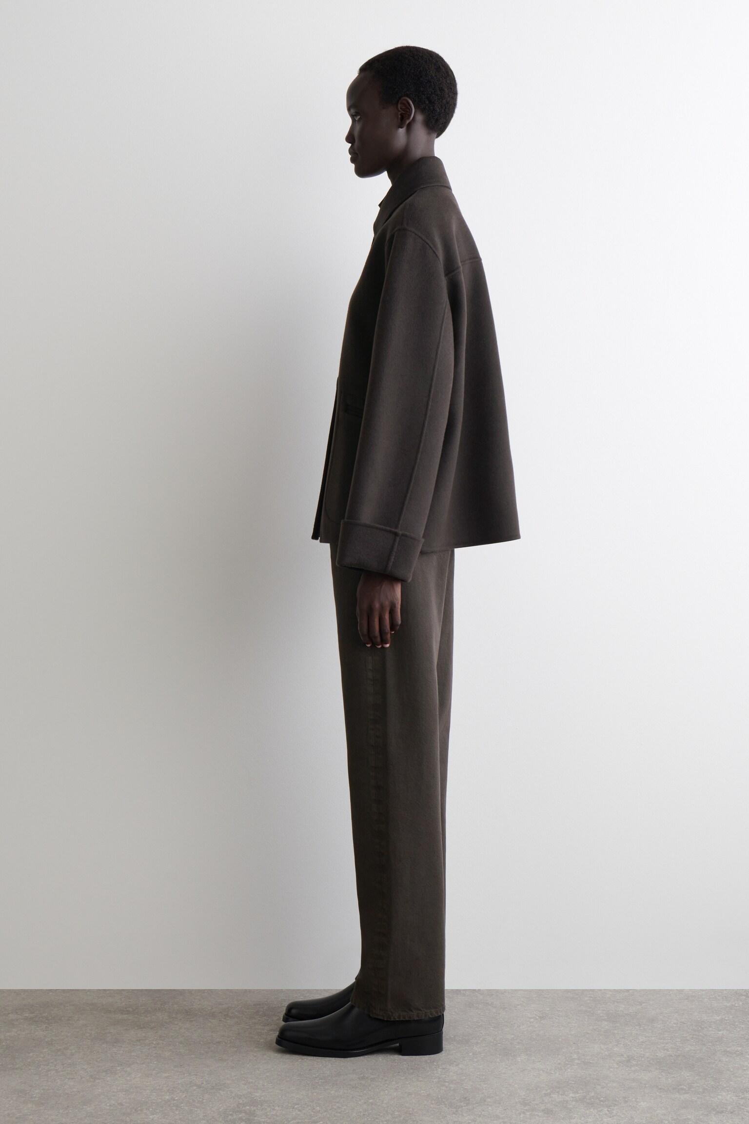 DOUBLE-FACED WOOL SHORT JACKET - DARK BROWN/BLACK - 4