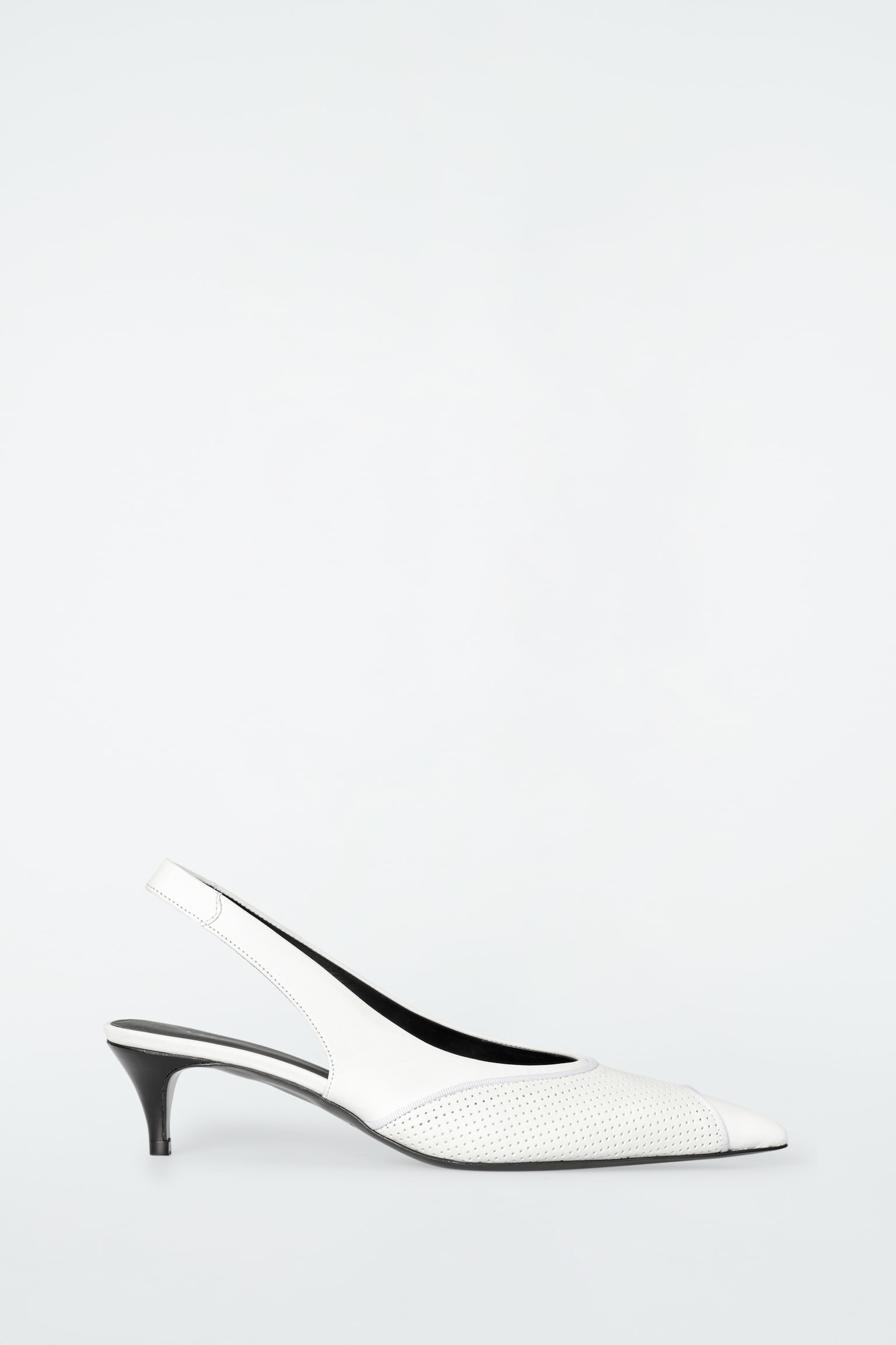 ESCARPINS SLINGBACK PETIT TALON EN CUIR PERFORÉ - BLANC/NOIR - 2
