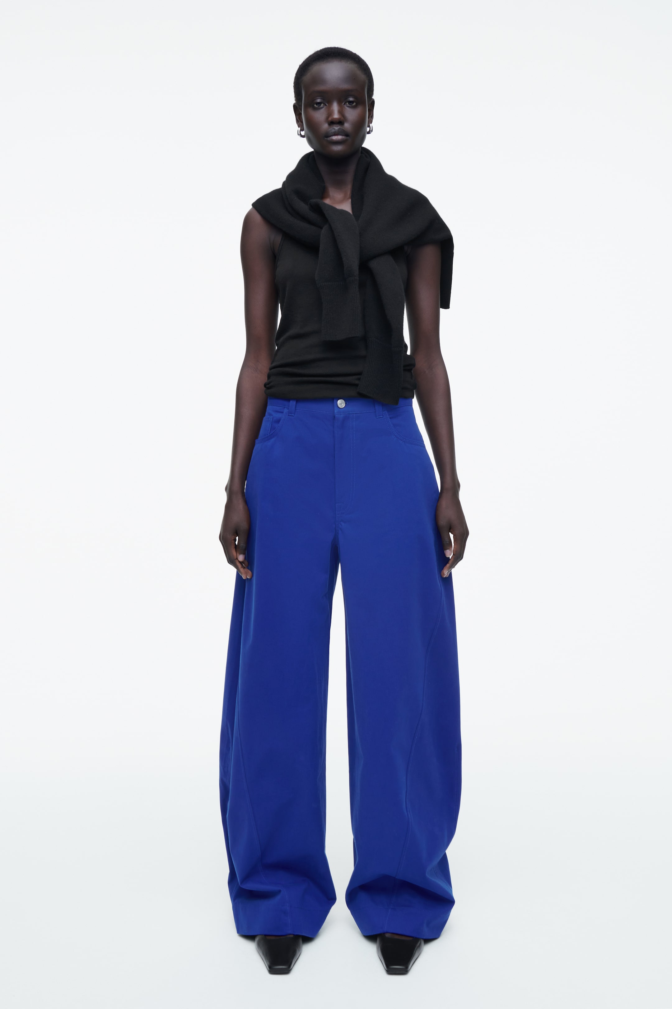 Agrandir l'image: PANTALON BARREL FAÇON DÉCONSTRUIT EN COTON - BLEU - FEMME | H&M FR 1