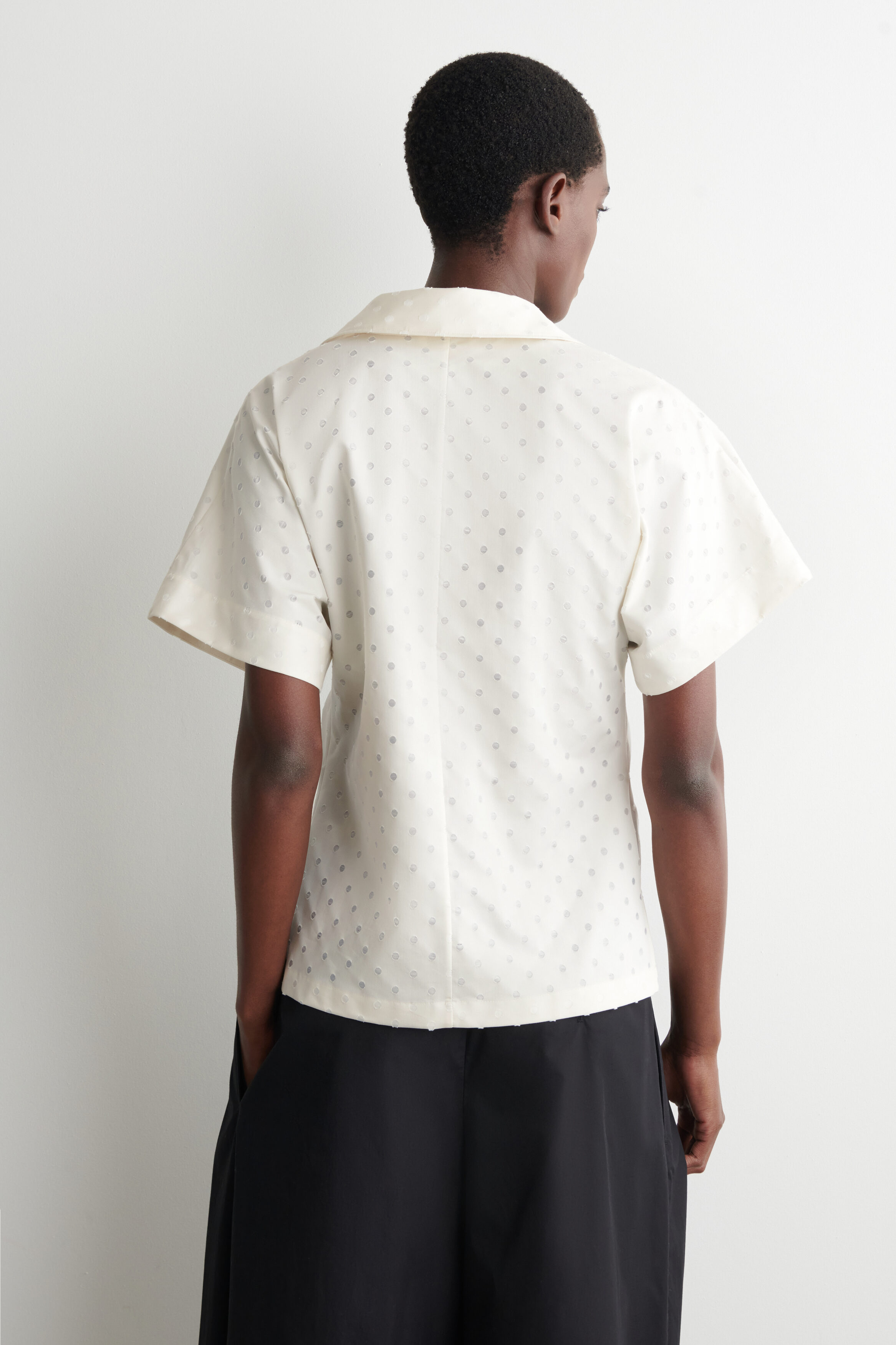 POLKA-DOT JACQUARD COTTON SHIRT - WHITE / POLKA DOT | COS US