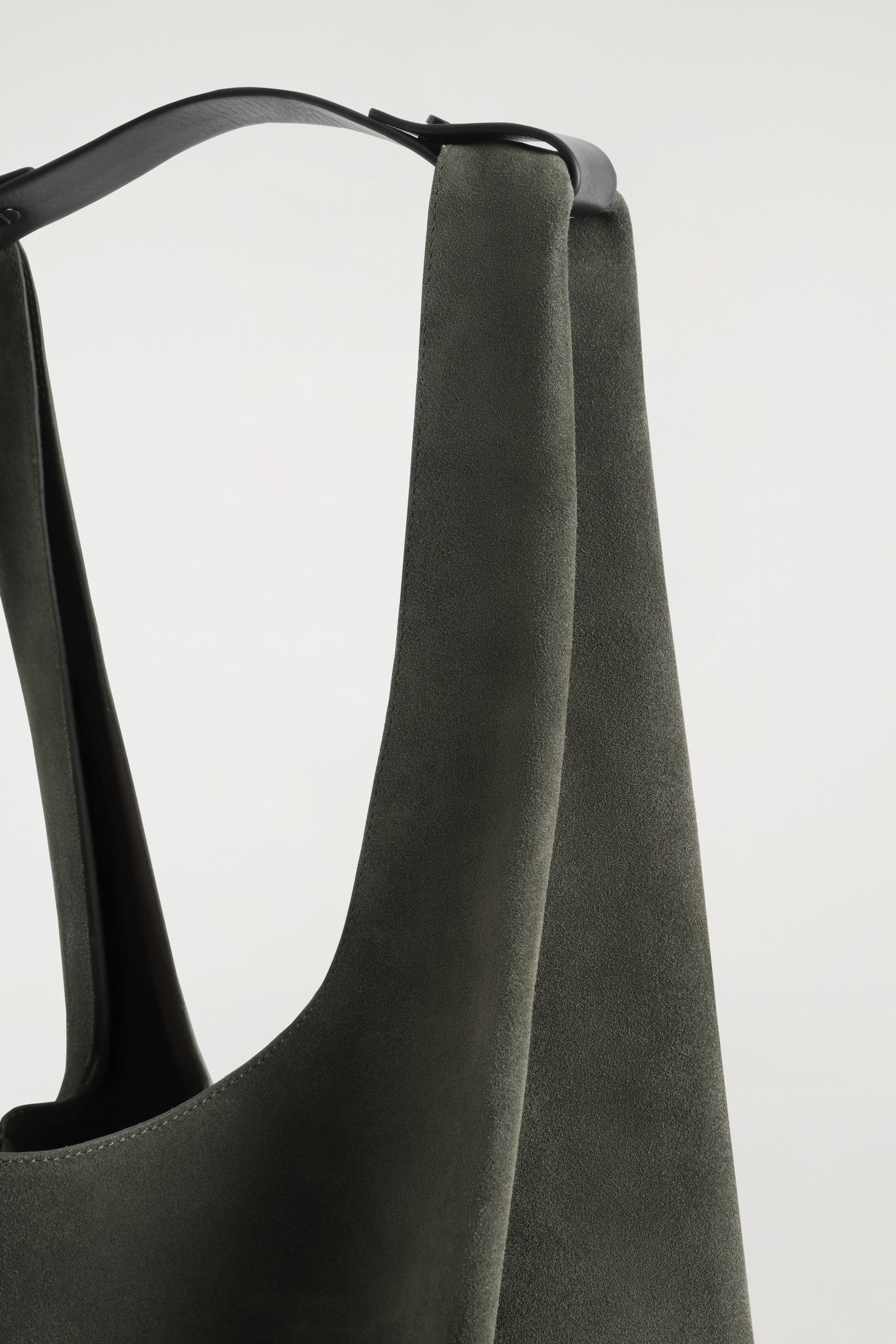 Agrandir l'image: TOTE BAG SLOUCHY - DAIM - GRIS - HOMME | H&M FR 6