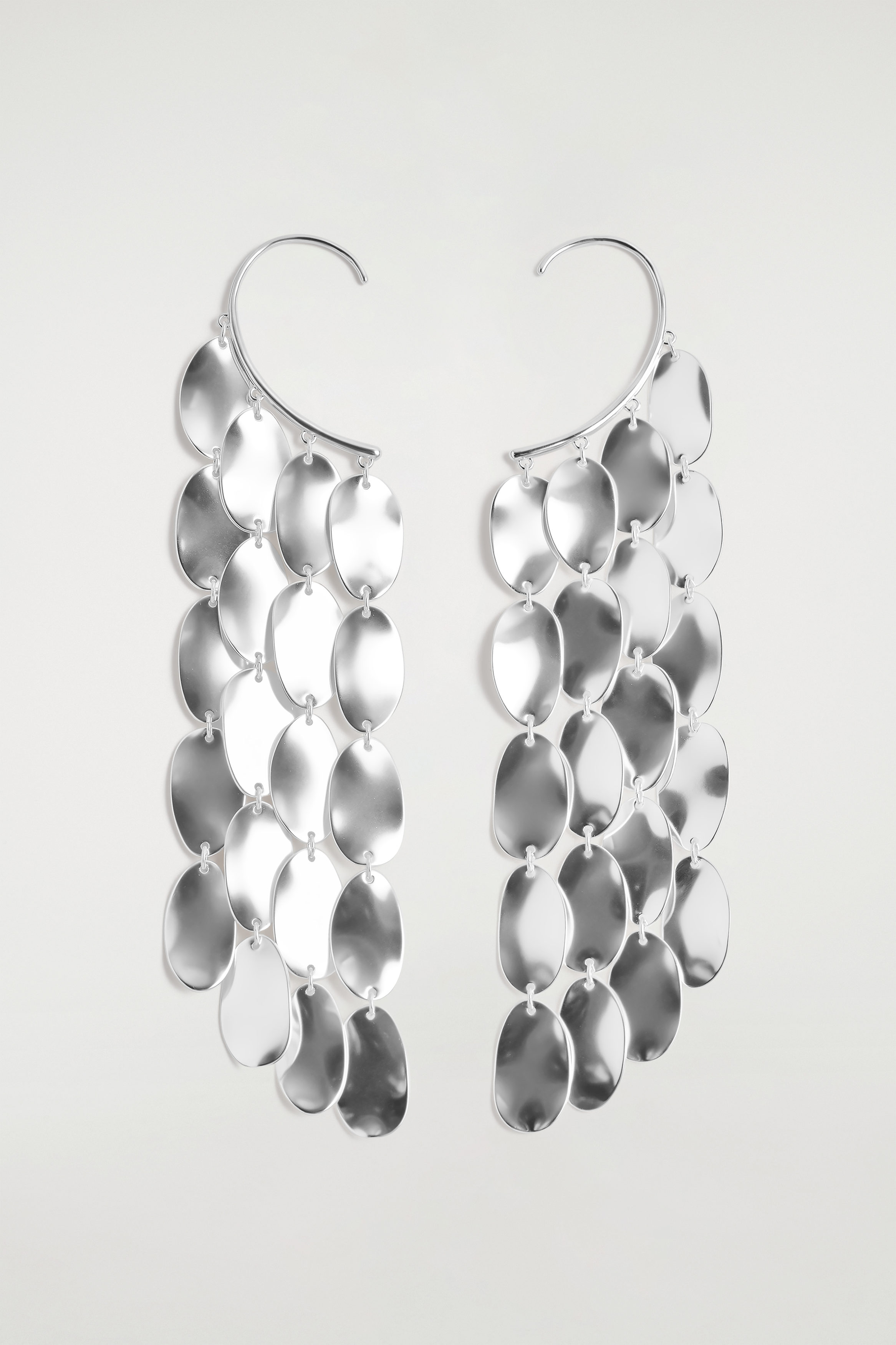 CHAINMAIL EAR CUFFS - SILVER | COS