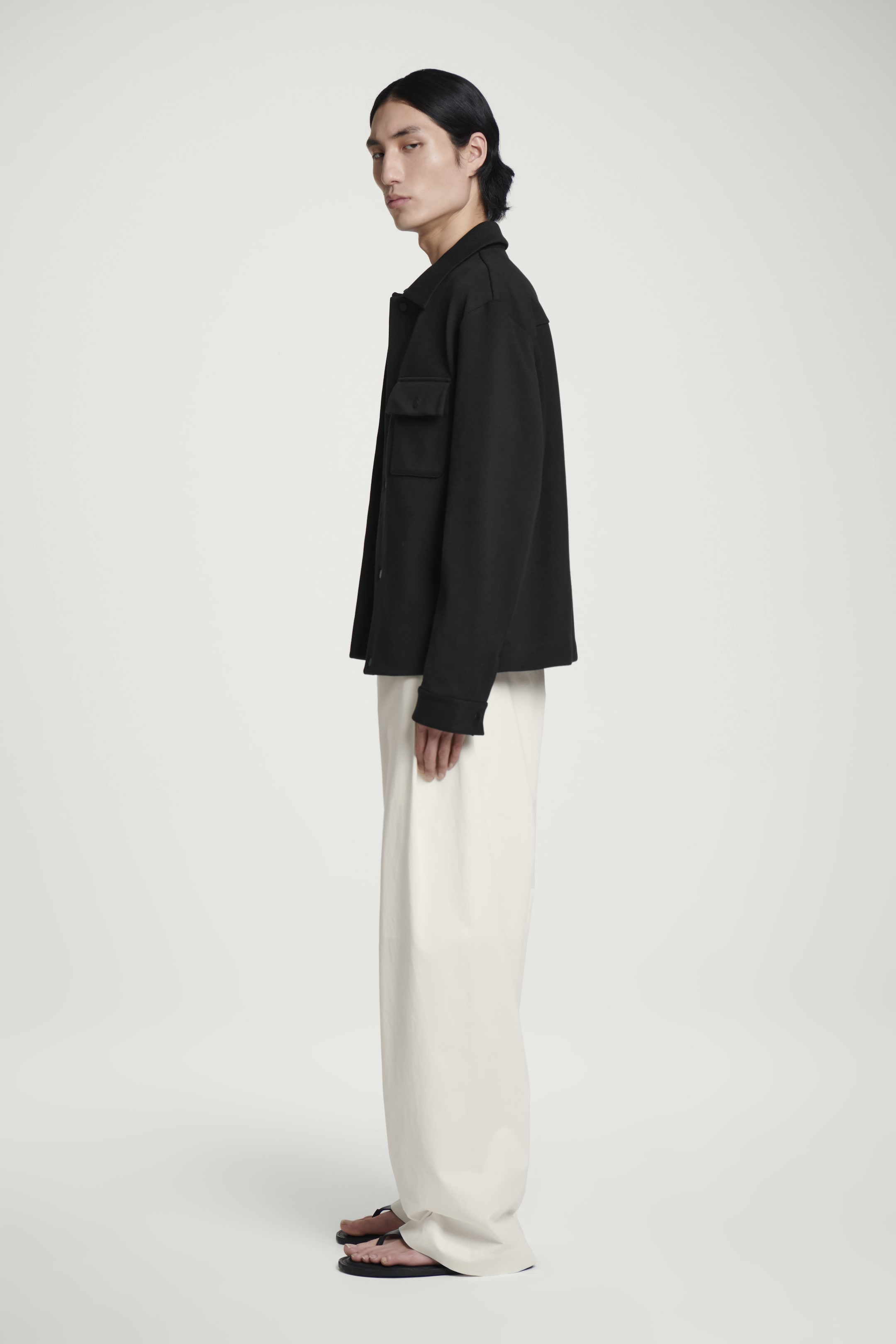 Visualizza immagine più grande: GIACCA A CAMICIA IN TWILL DI JERSEY - NERO - UOMO | H&M IT 5