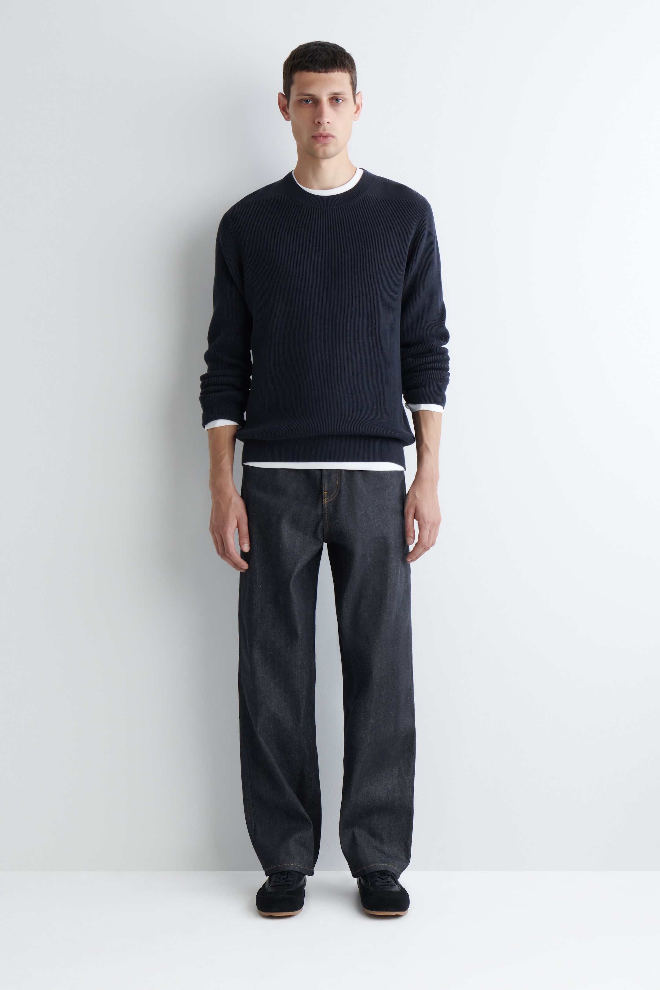 Visa större bild: RIDER RAW SELVEDGE STRAIGHT-LEG JEANS - OTVÄTTAD INDIGO - HERR | H&M SE 1