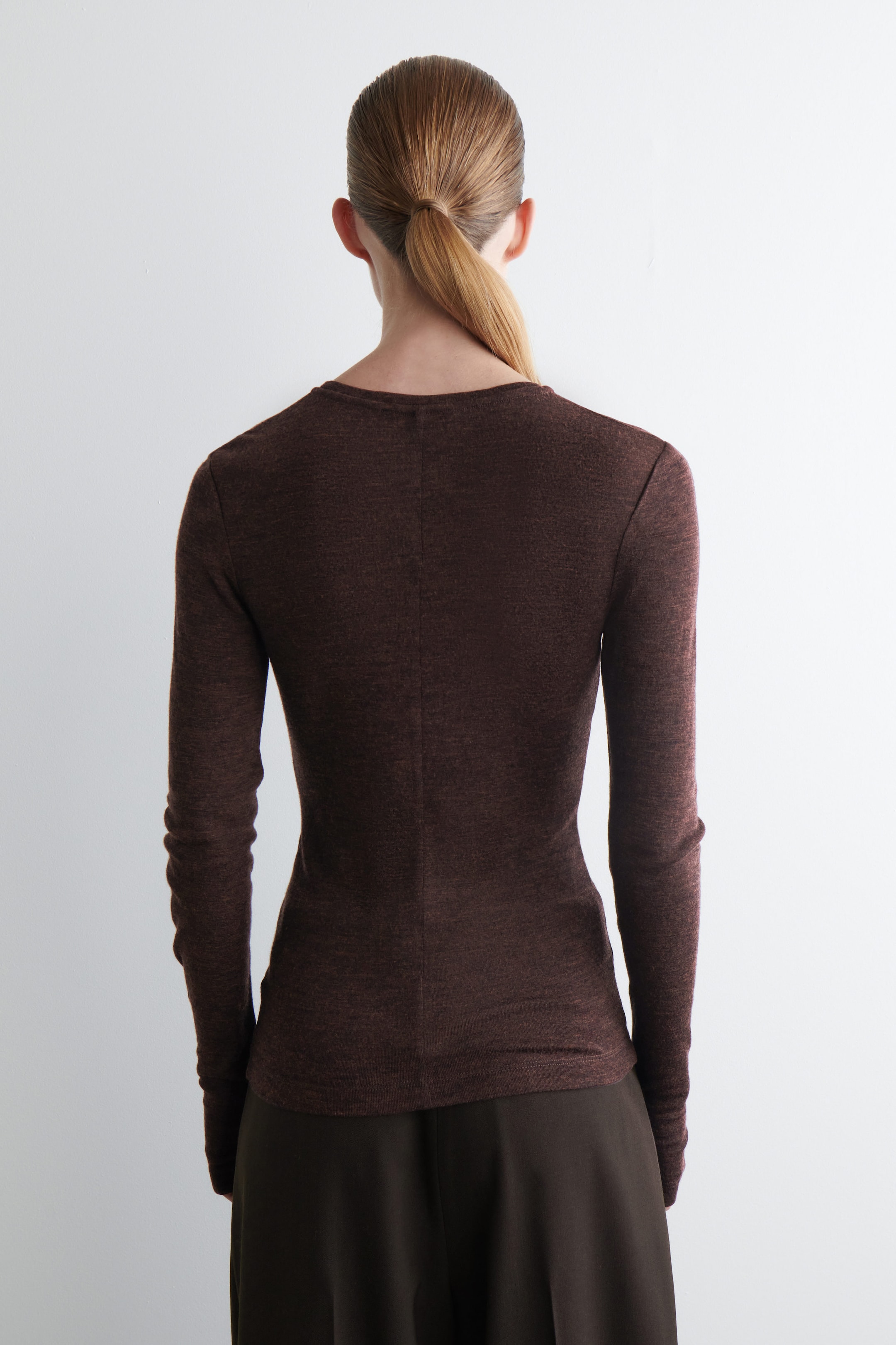 SLIM MERINO WOOL SWEATER