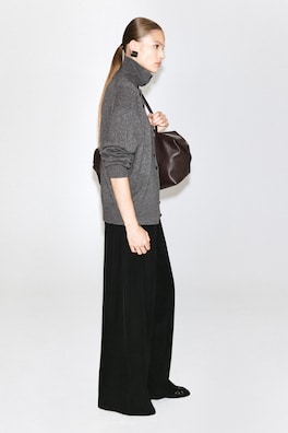 SCULPTED PURE CASHMERE MOCK-NECK CARDIGAN — GRAY MÉLANGE 4