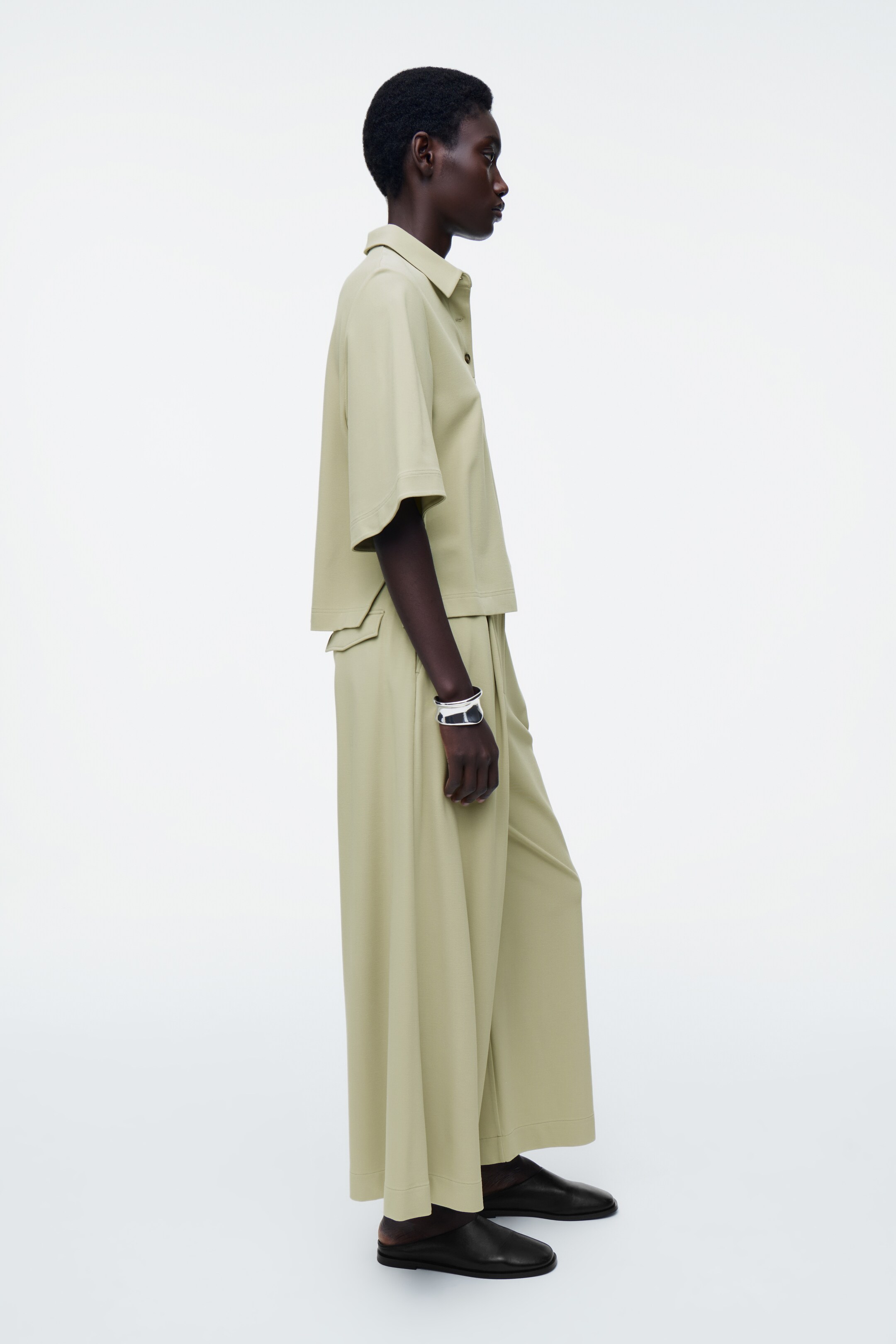 Преглед на по-голямо изображение: ШИРОК ПАНТАЛОН С КЪС КРАЧОЛ - СВЕТЛО ЗЕЛЕНО - ЖЕНИ | H&M BG 4