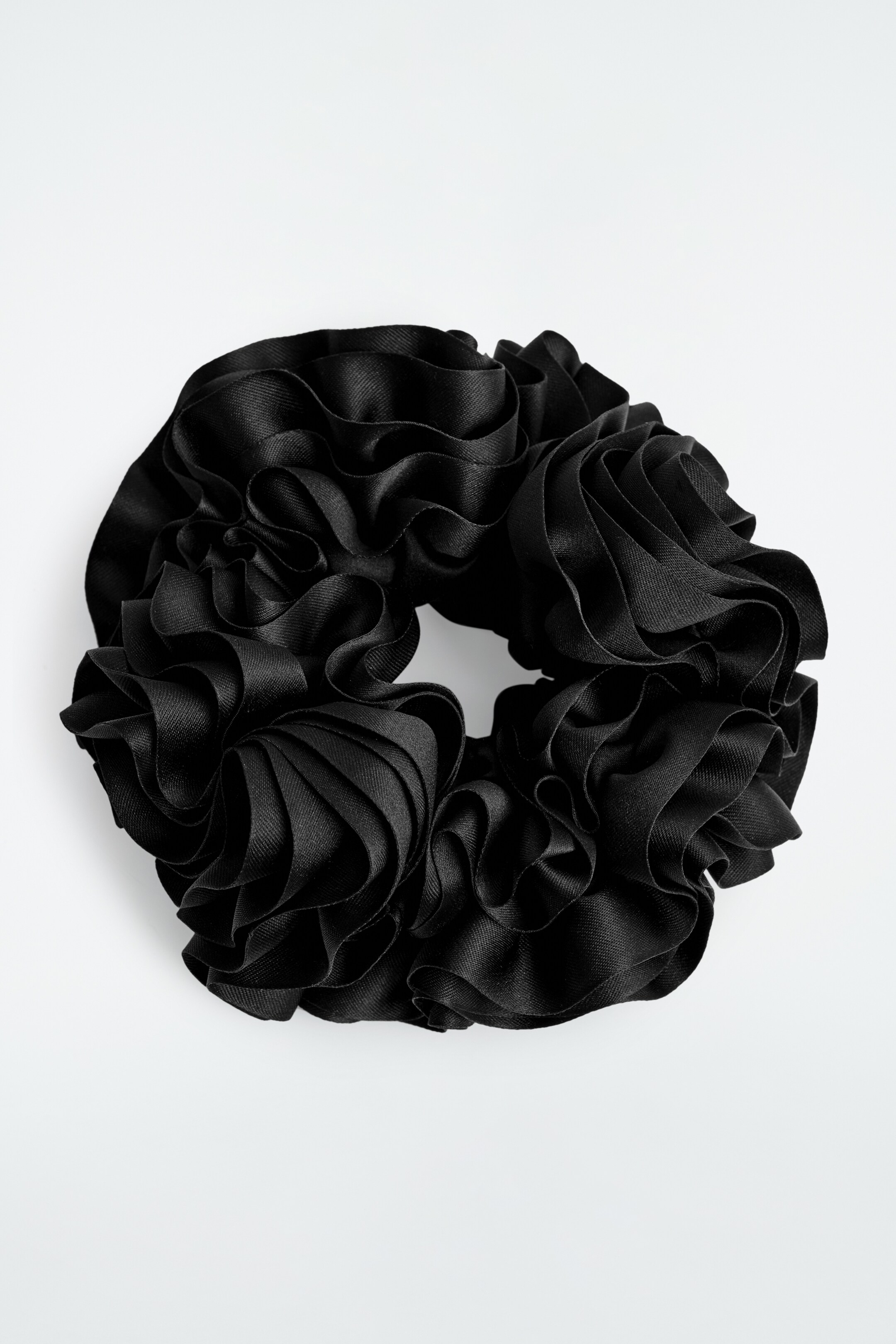 Se større billede: FLÆSET SCRUNCHIE - SORT - DAME | H&M DK 2