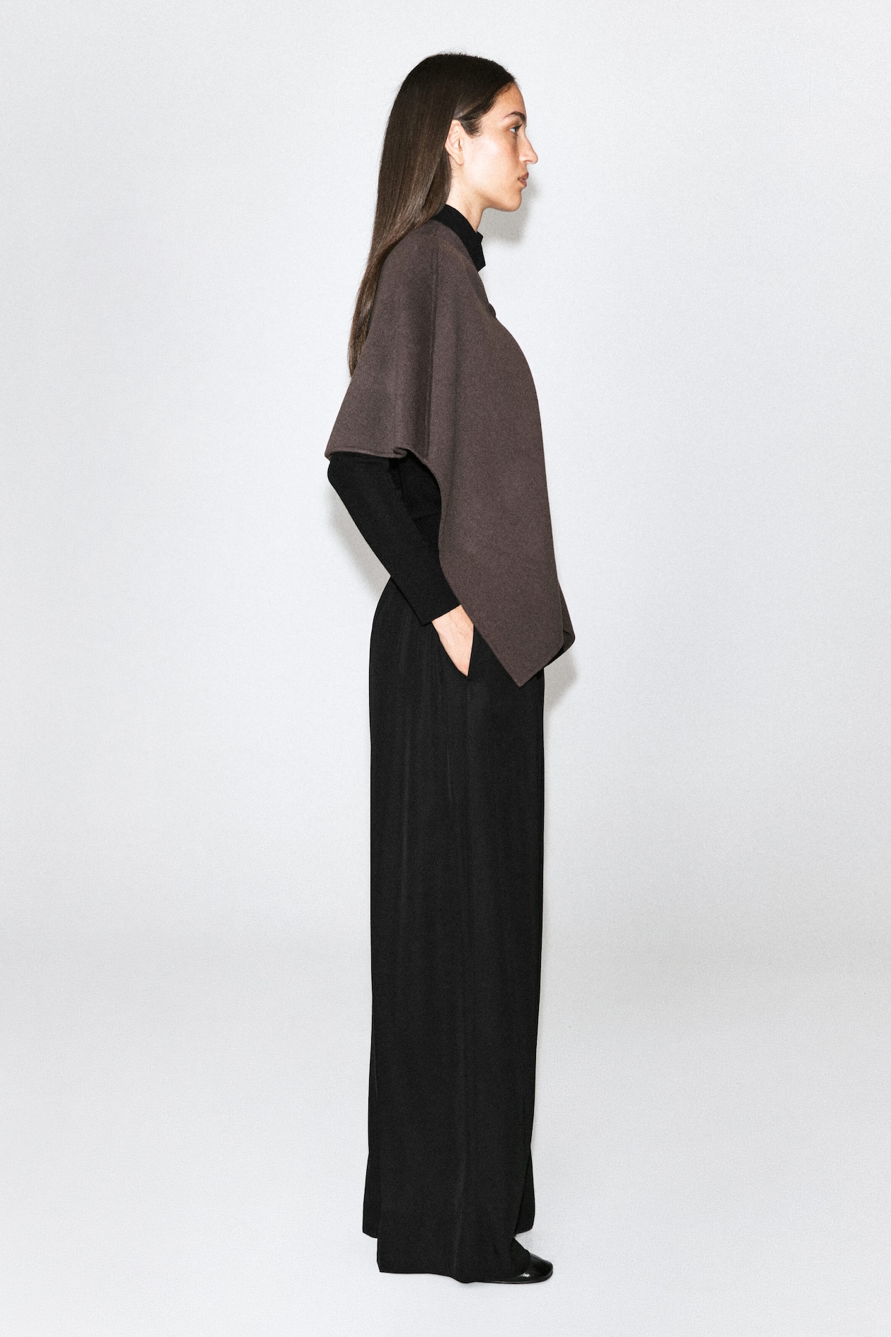 DOUBLE-FACED WOOL-BLEND CAPE — BROWN