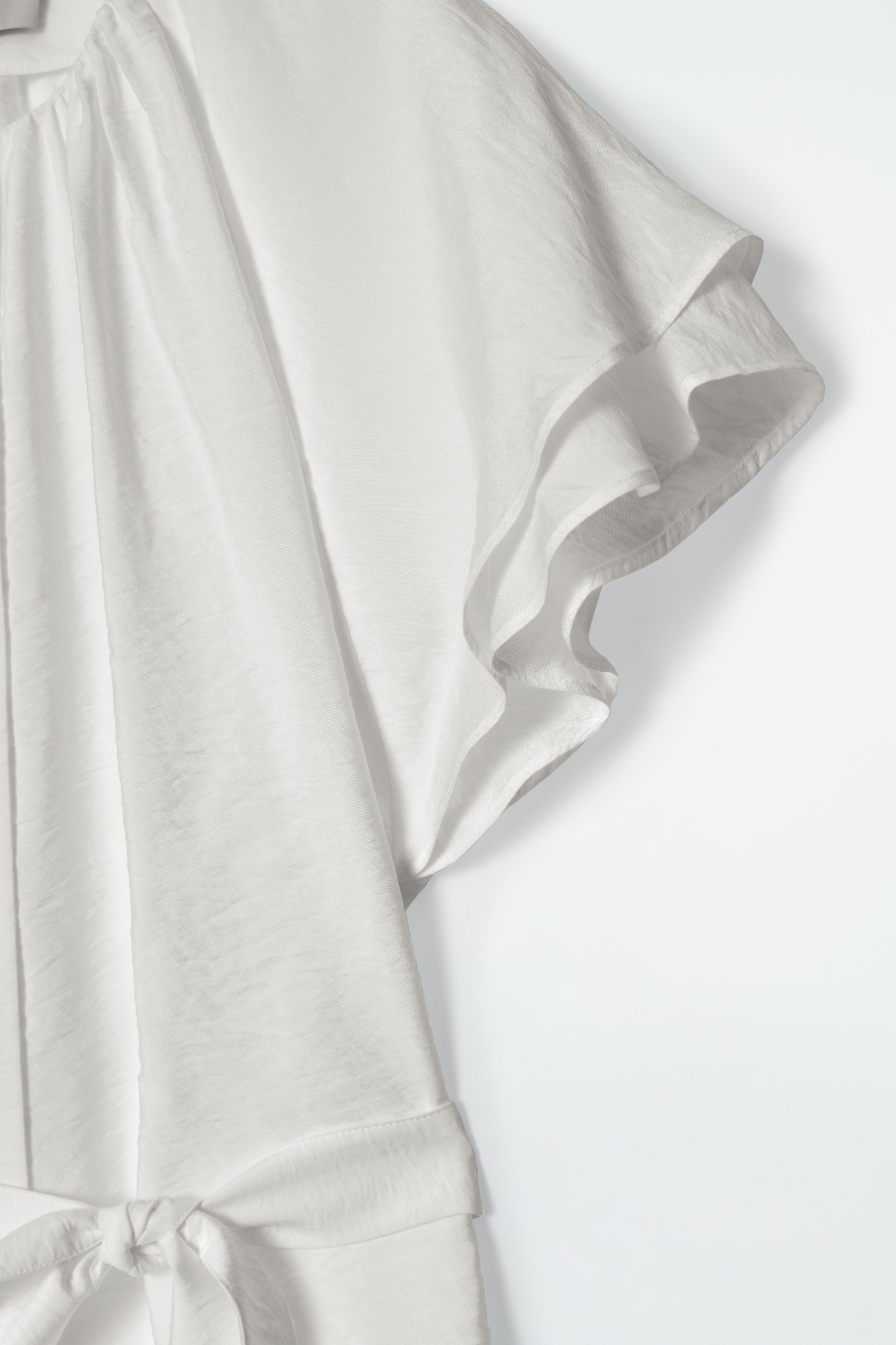 Se større billede: LAGDELT BLUSE MED BÆLTE - HVID - DAME | H&M DK 6