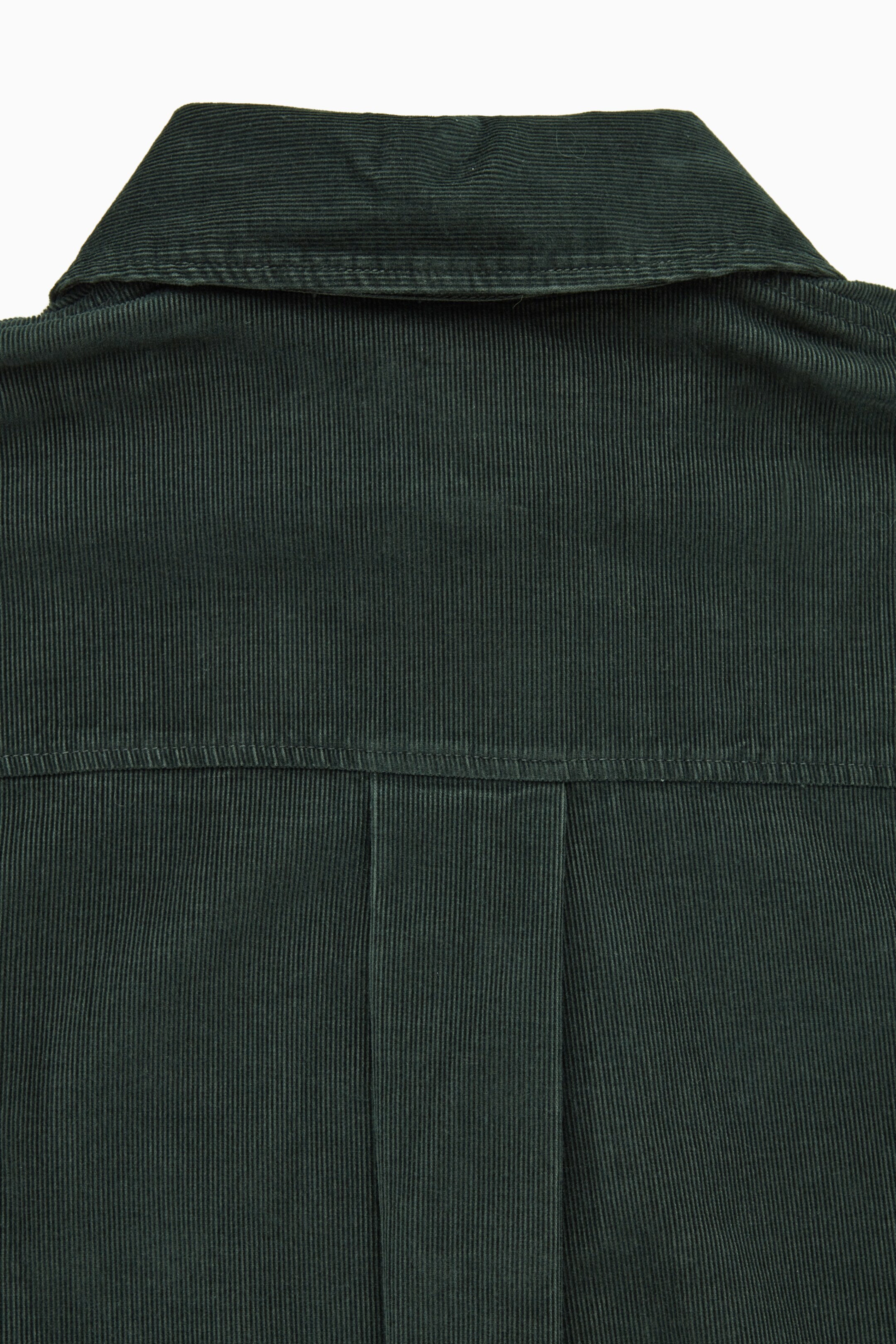 Grösseres Bild ansehen: HEMDBLUSENKLEID AUS CORD IN MIDILÄNGE - Dunkelgrün - DAMEN | H&M CH 2