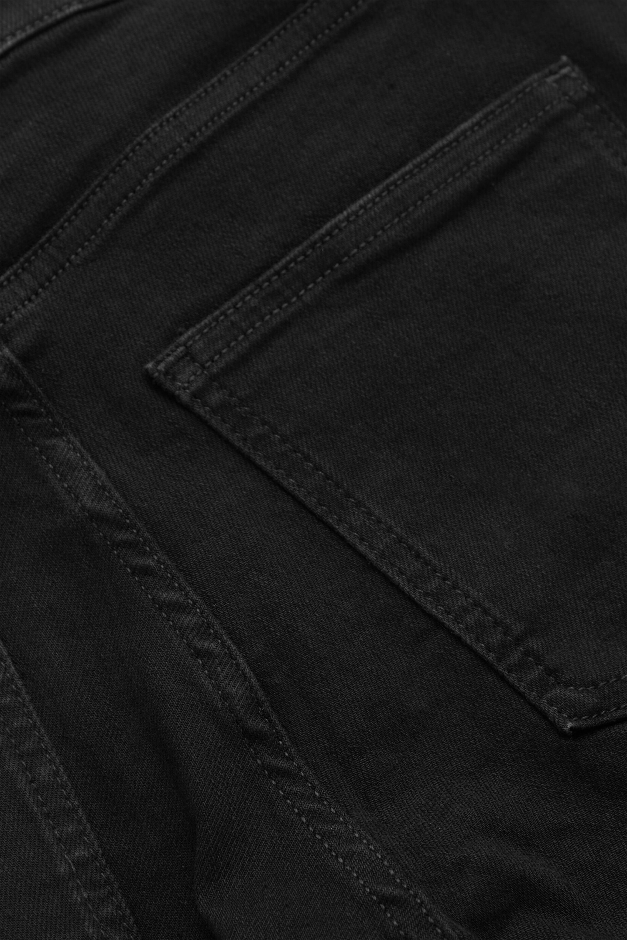 StillMedia/DescriptiveDetail