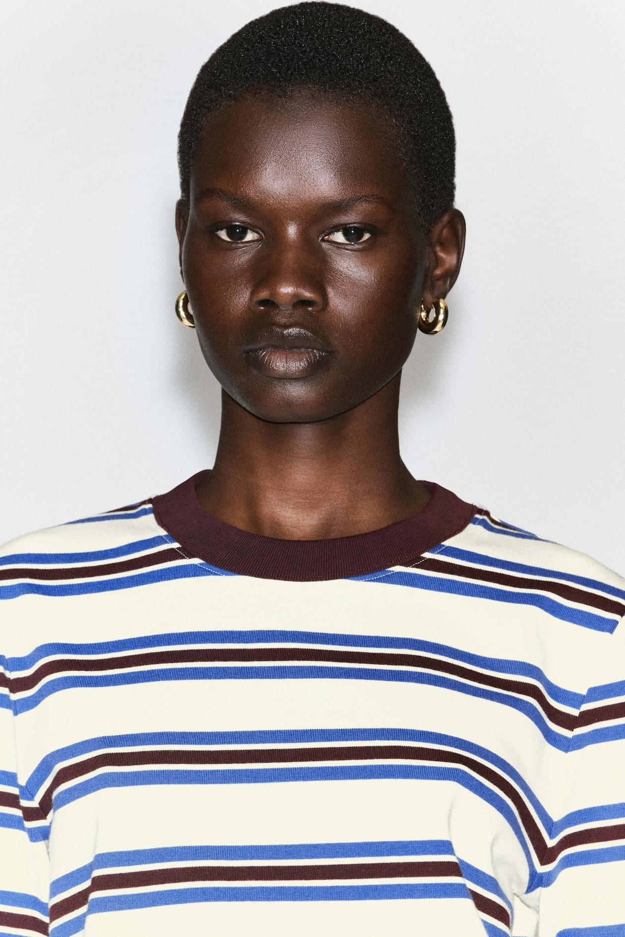 CLEAN CUT LONG-SLEEVED T-SHIRT — WHITE / BLUE / STRIPED