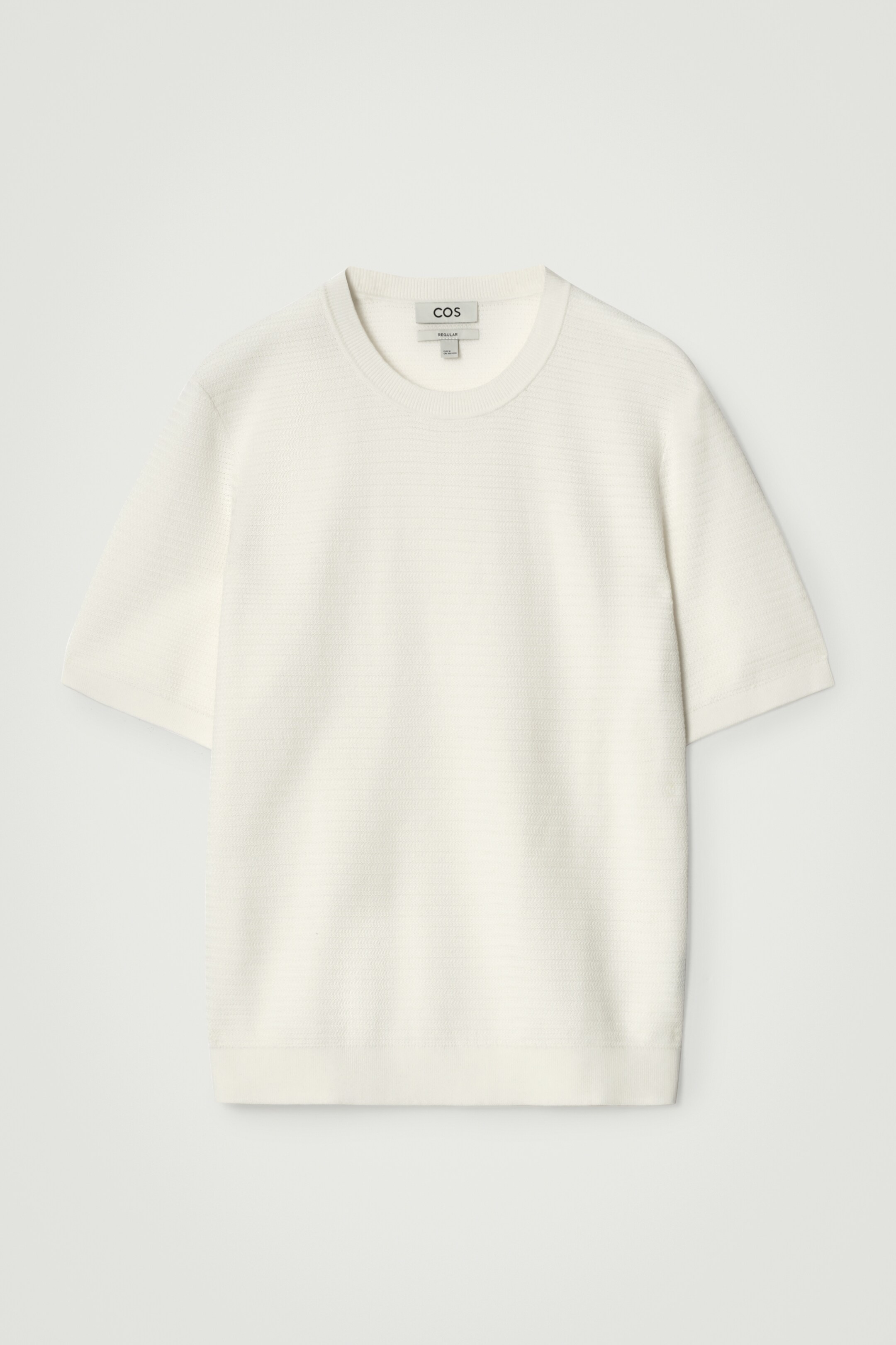Agrandir l'image: T-SHIRT EN MAILLE DE COTON TEXTURÉE - ÉCRU - HOMME | H&M CH 7