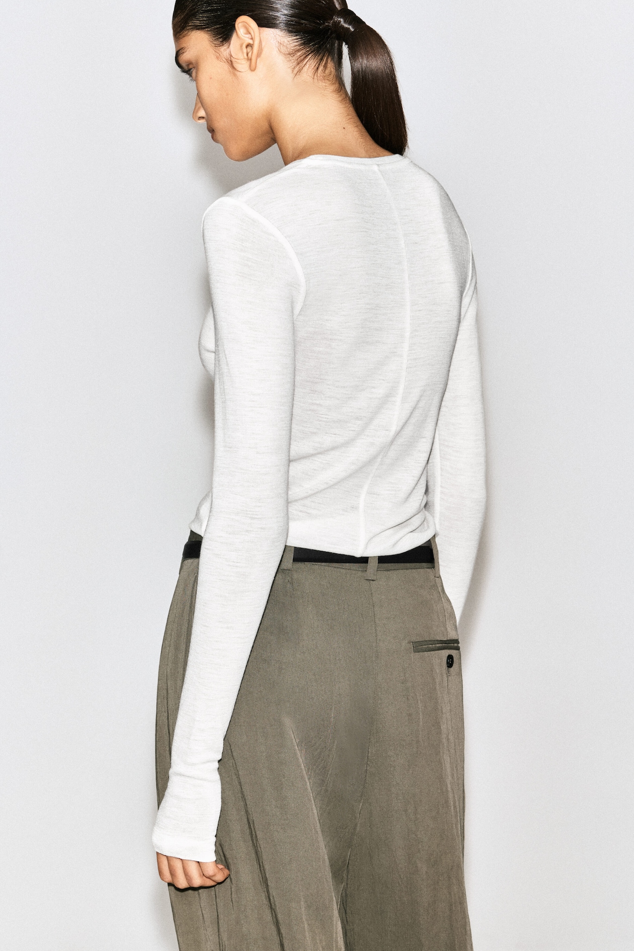 SLIM MERINO WOOL TOP — CREAM
