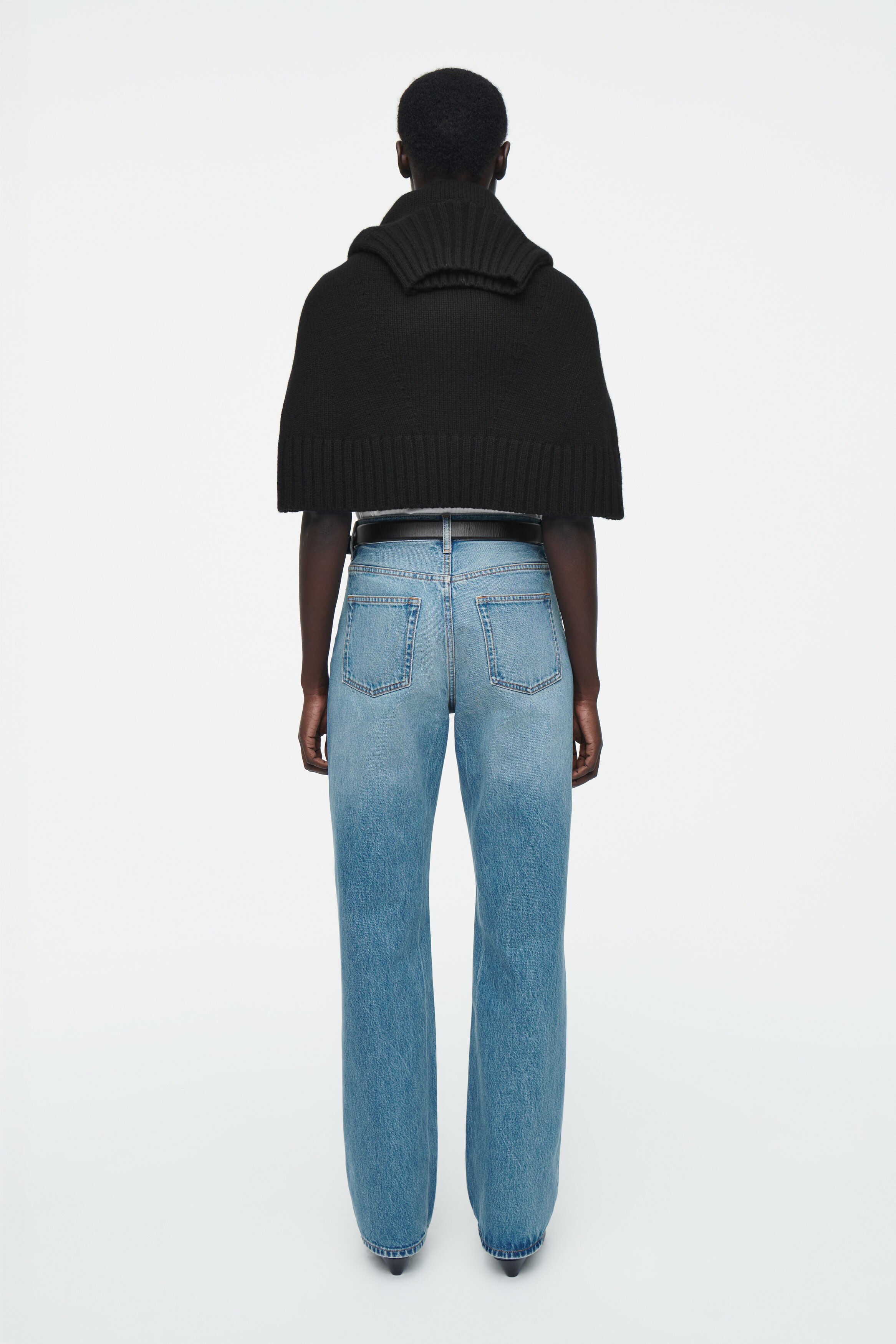 COLUMN STRAIGHT-LEG JEANS - LIGHT BLUE | COS