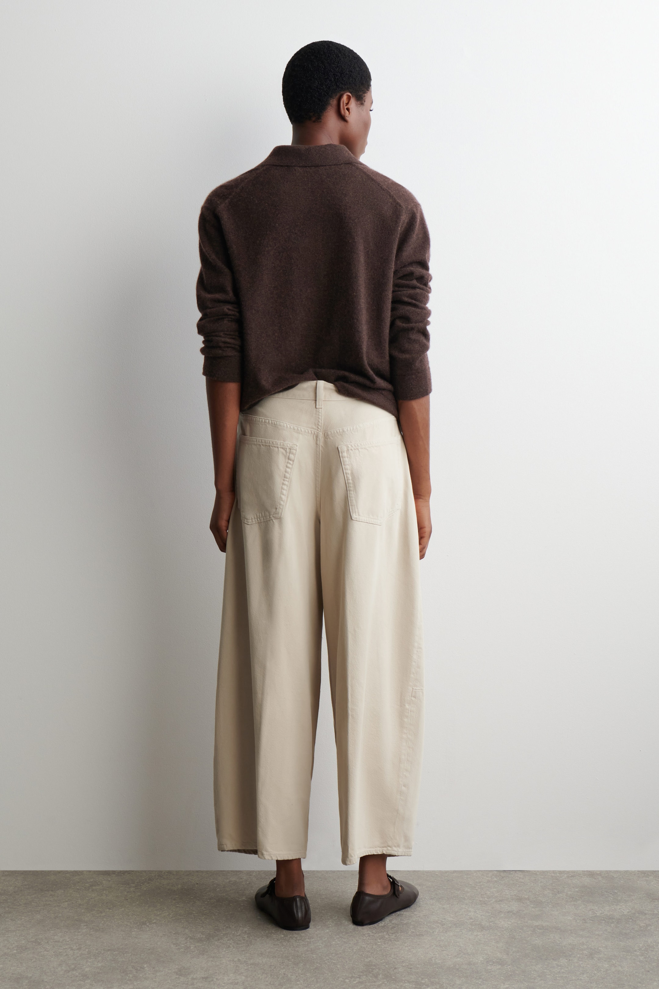 TWINE BARREL-LEG JEANS