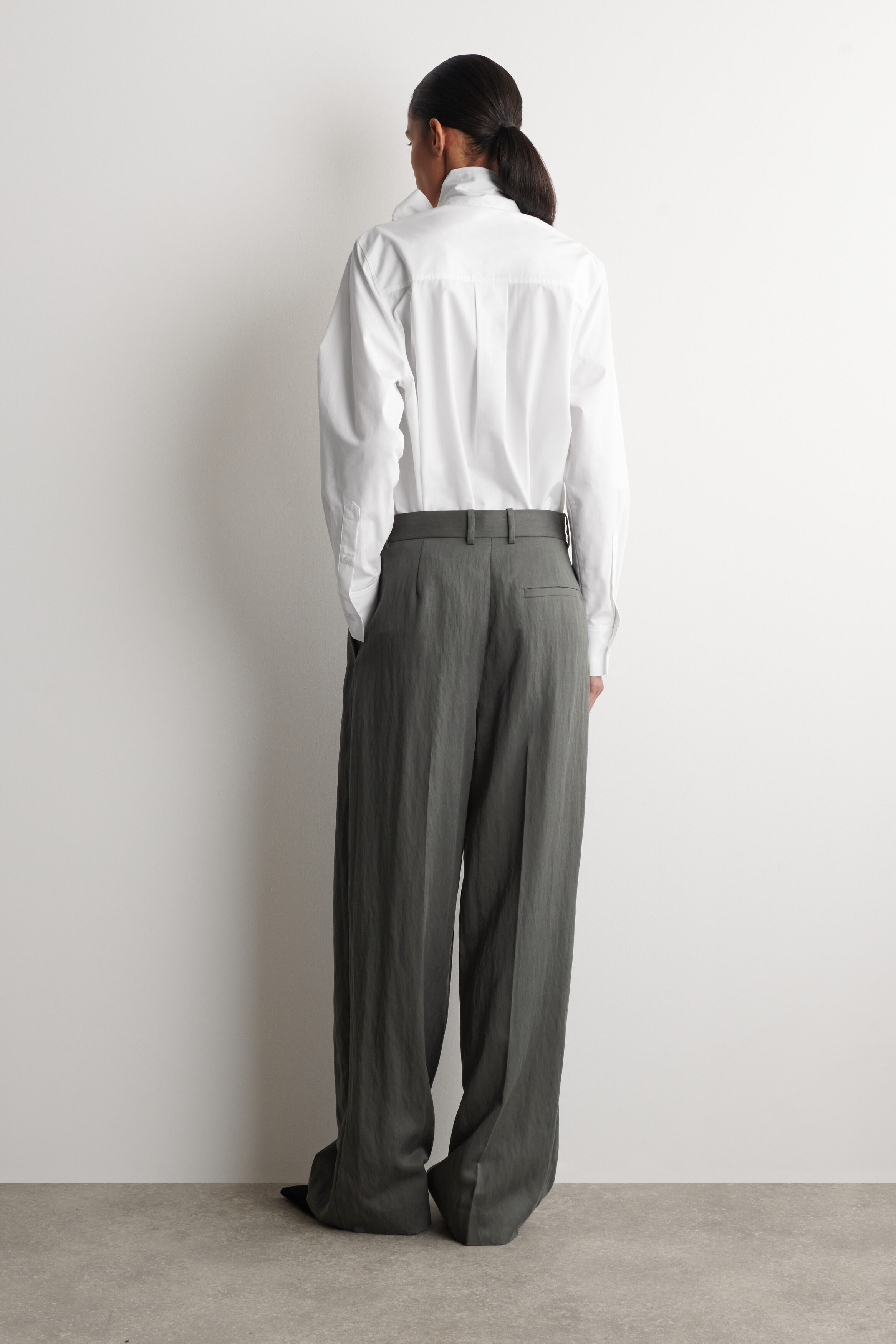 Women's Wide-Leg Trousers | COS CH
