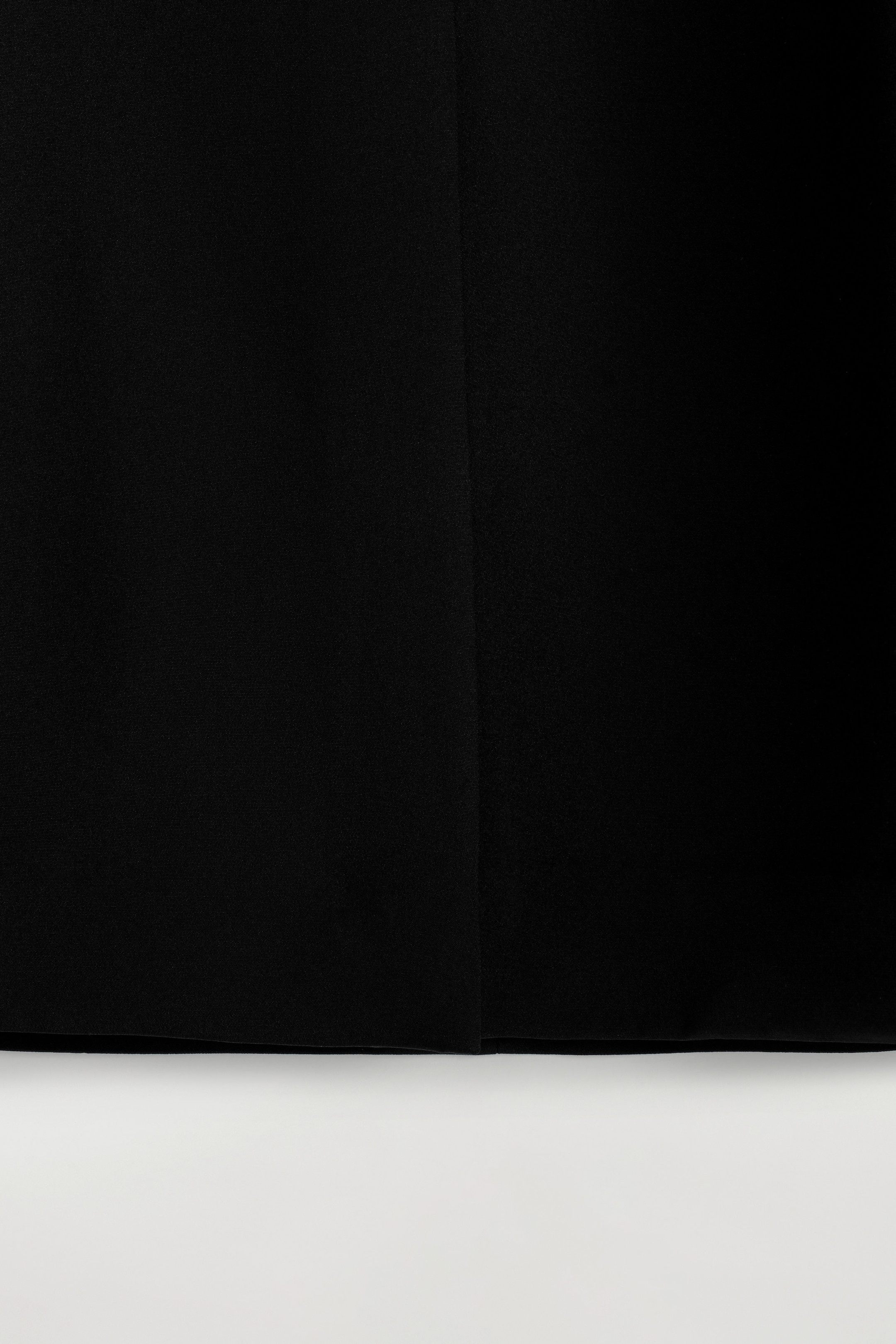 StillMedia/DescriptiveDetail