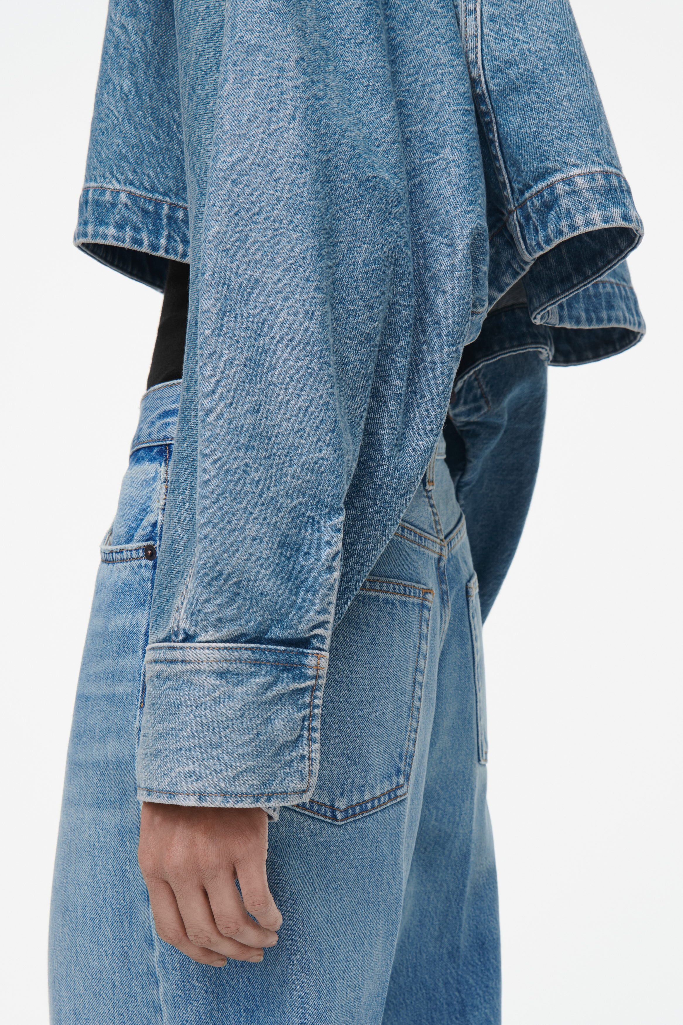 CROPPED DENIM JACKET - LIGHT BLUE | COS
