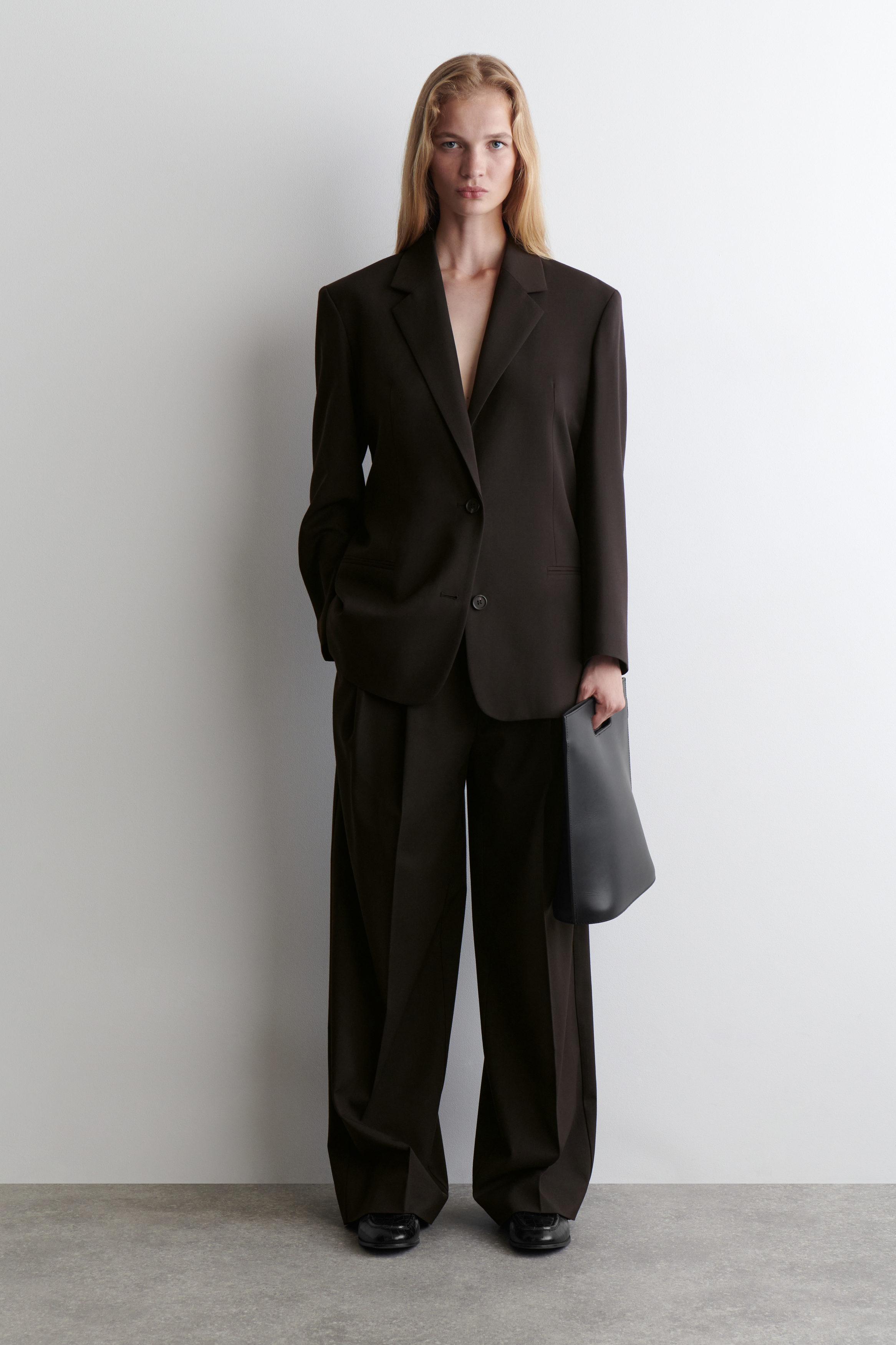 RELAXED TWILL WIDE-LEG PANTS - DARK BROWN | COS US