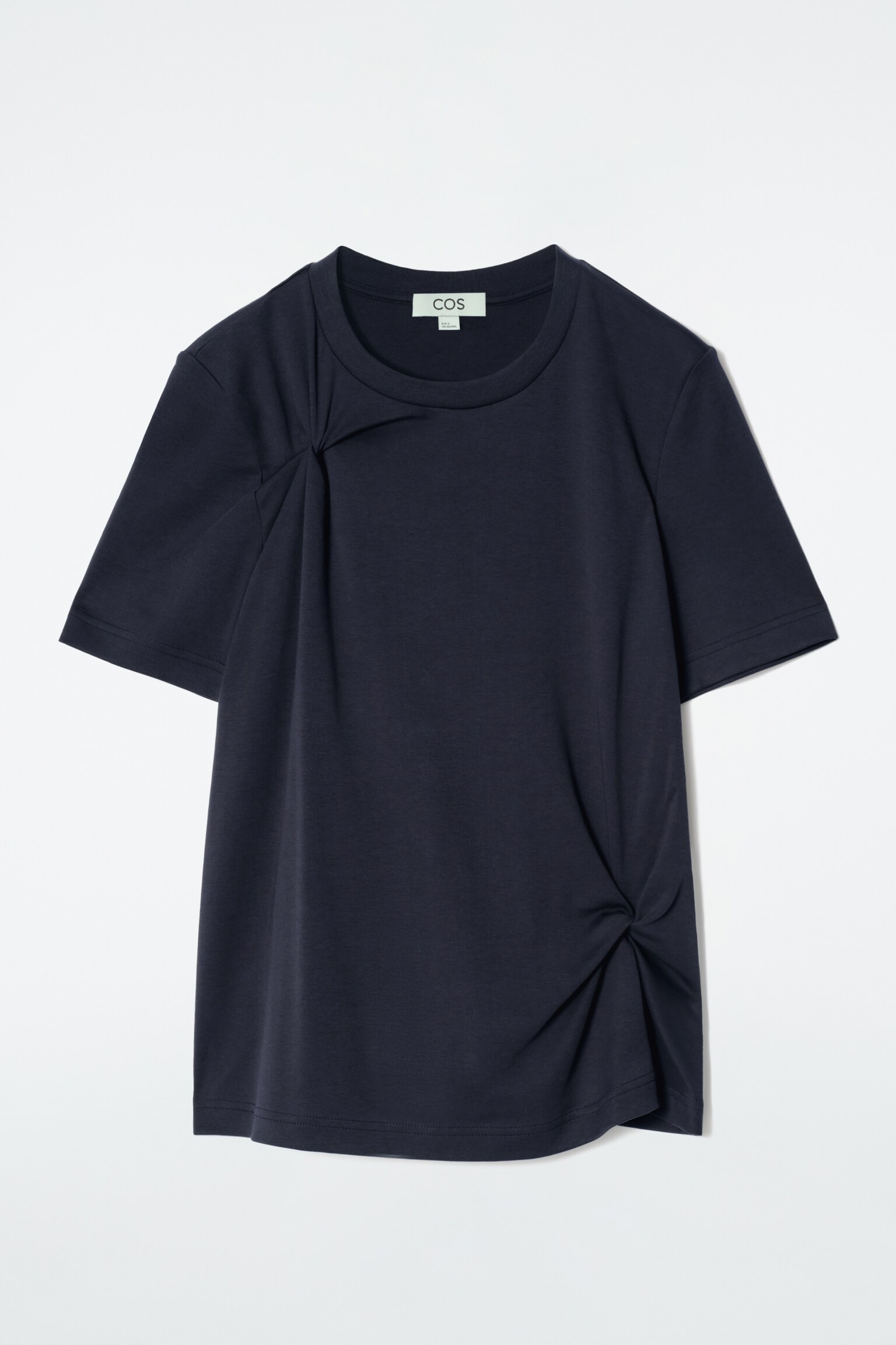CAMISETA CON DETALLE DE NUDOS - AZUL MARINO/ROJO - 2