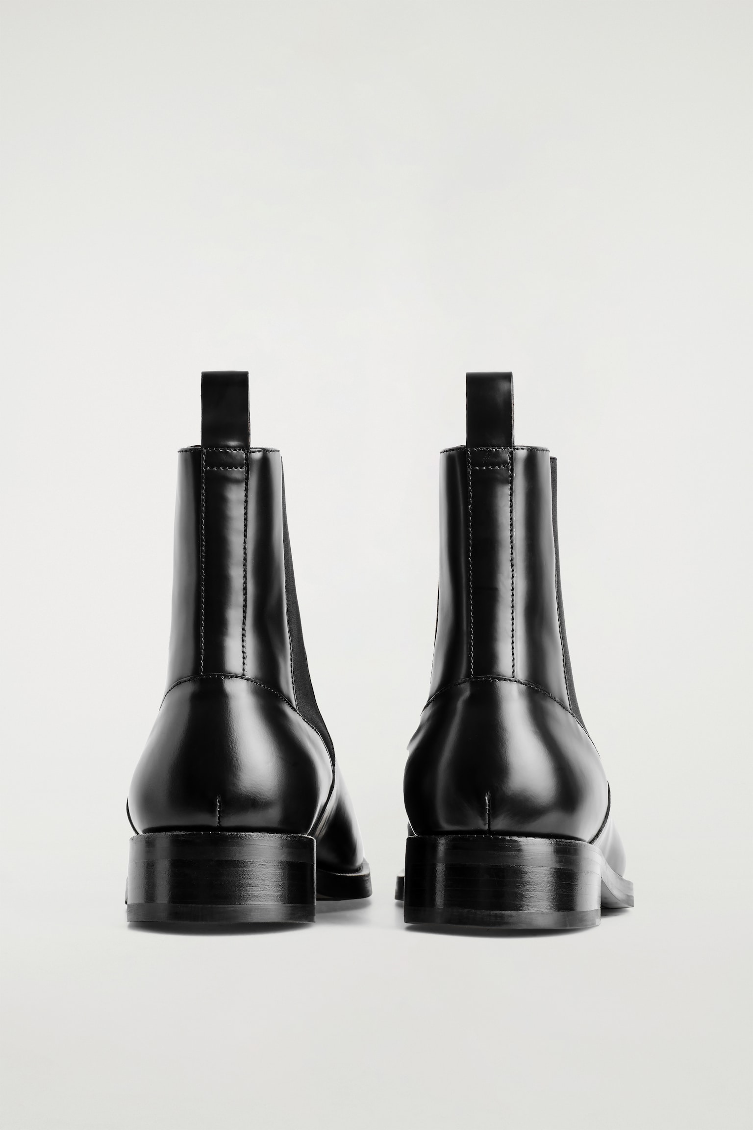 SQUARE-TOE LEATHER CHELSEA BOOTS - BLACK/NAVY - 3