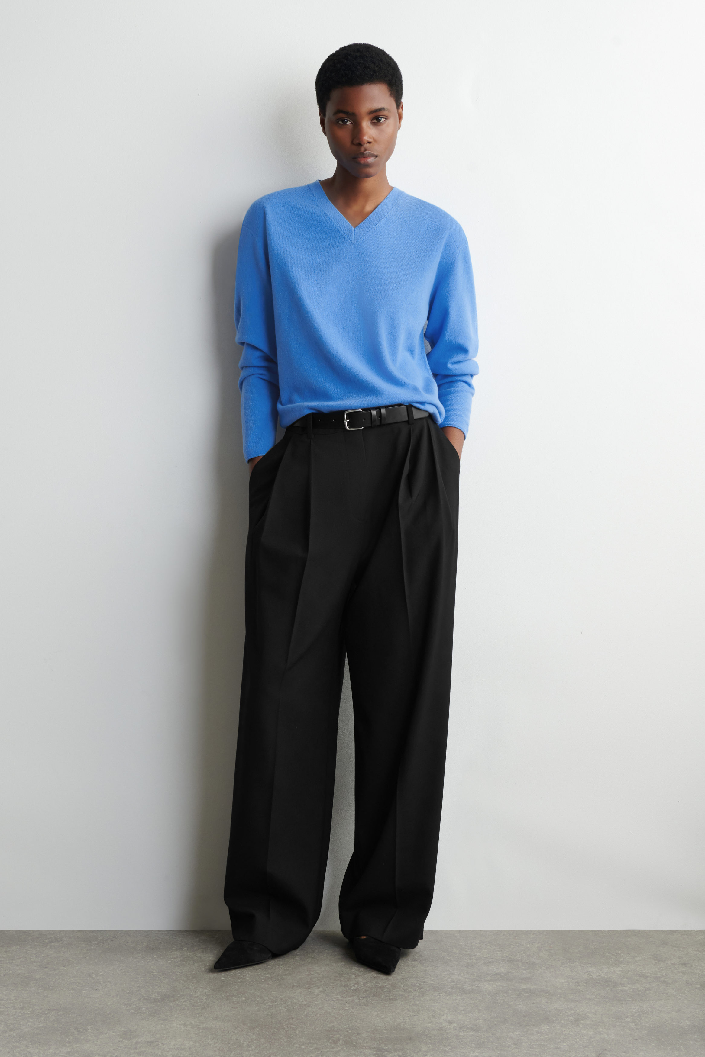 RELAXED TWILL WIDE-LEG PANTS - BLACK | COS US